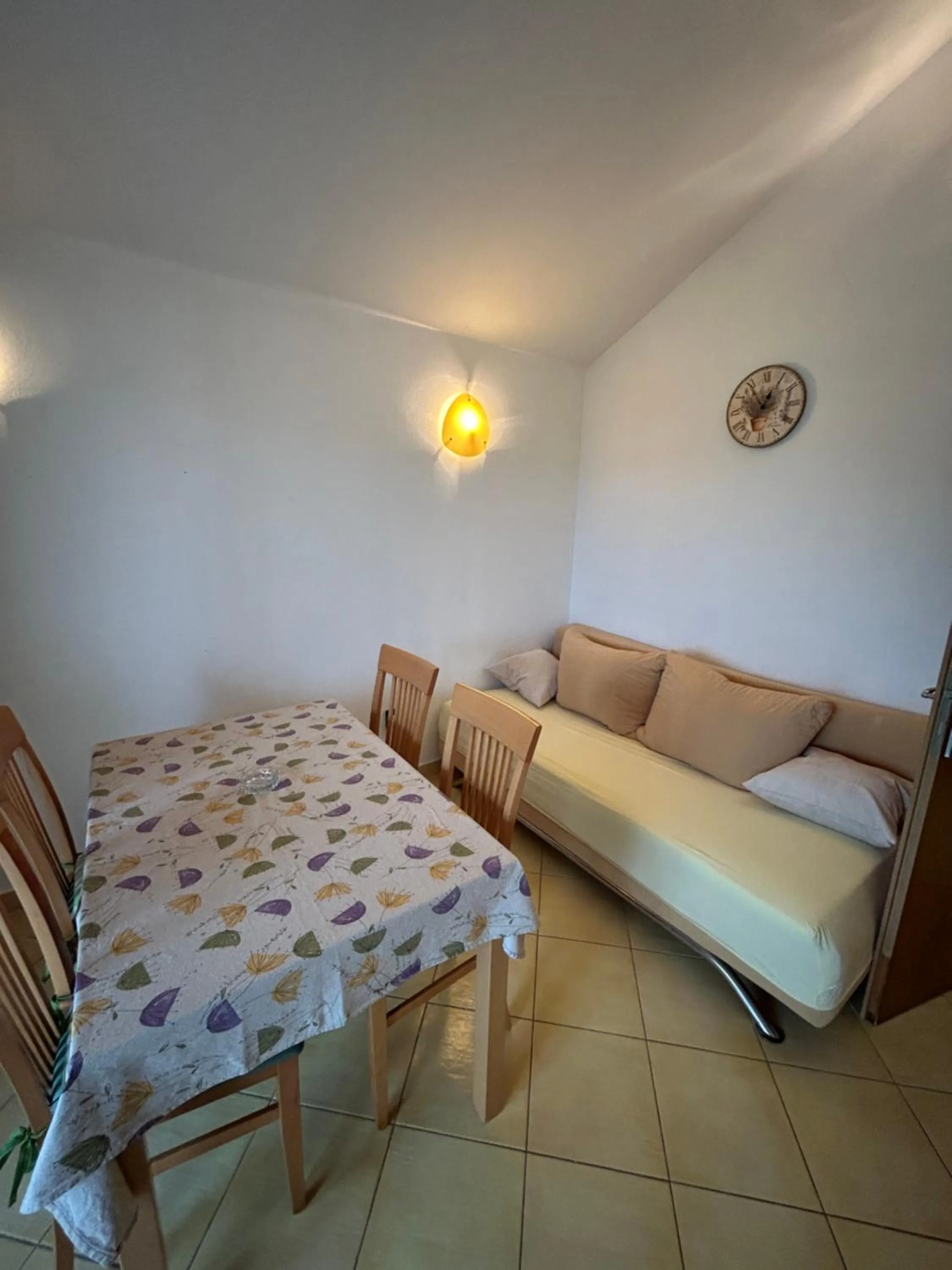 Living room, Bed in Apartments Irena