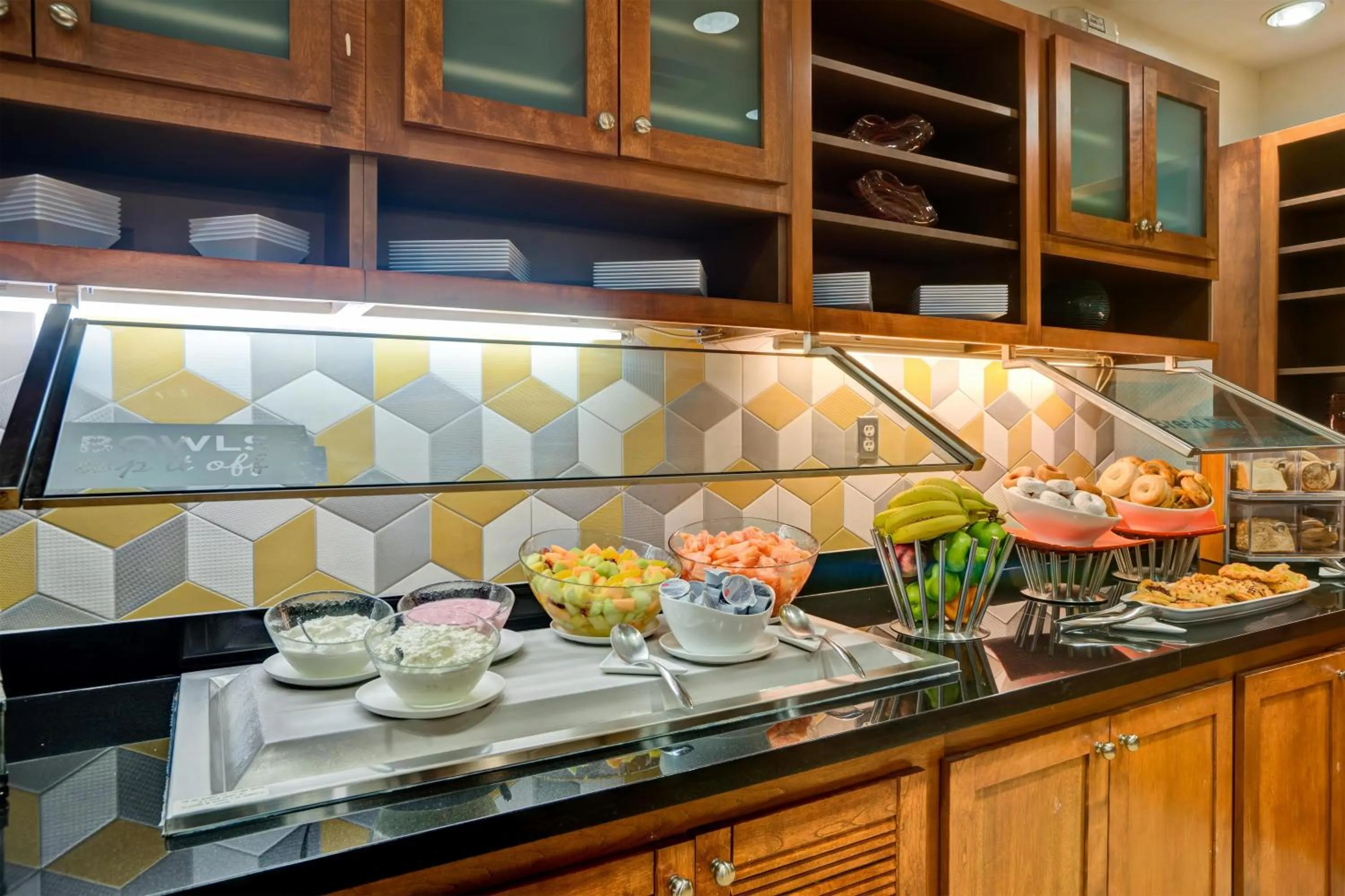 Restaurant/places to eat in Hyatt Place Baltimore/BWI Airport