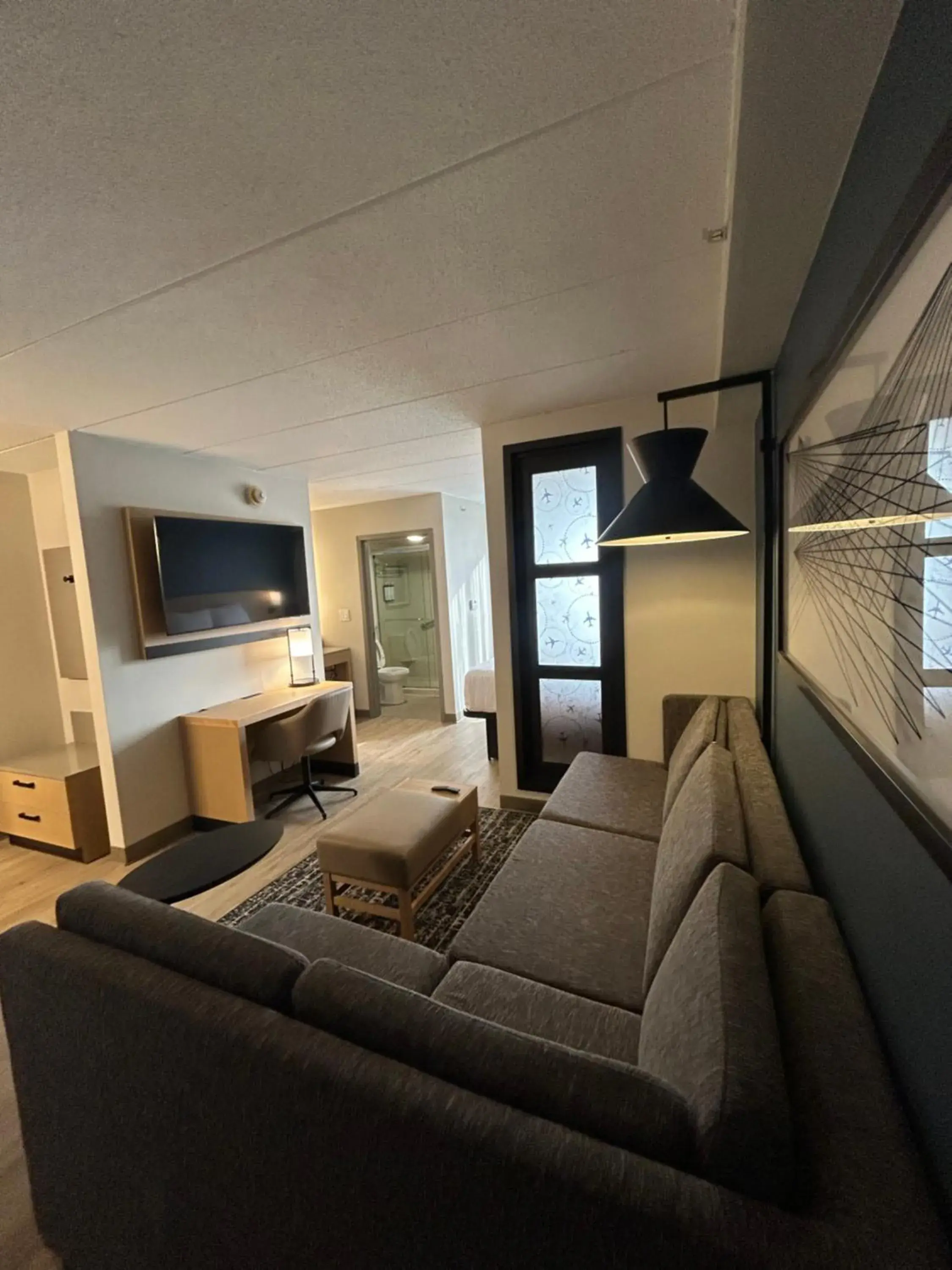 King Room with Sofa Bed in Hyatt Place Baltimore/BWI Airport King Room with Sofa Bed in Hyatt Place Baltimore/BWI Airport