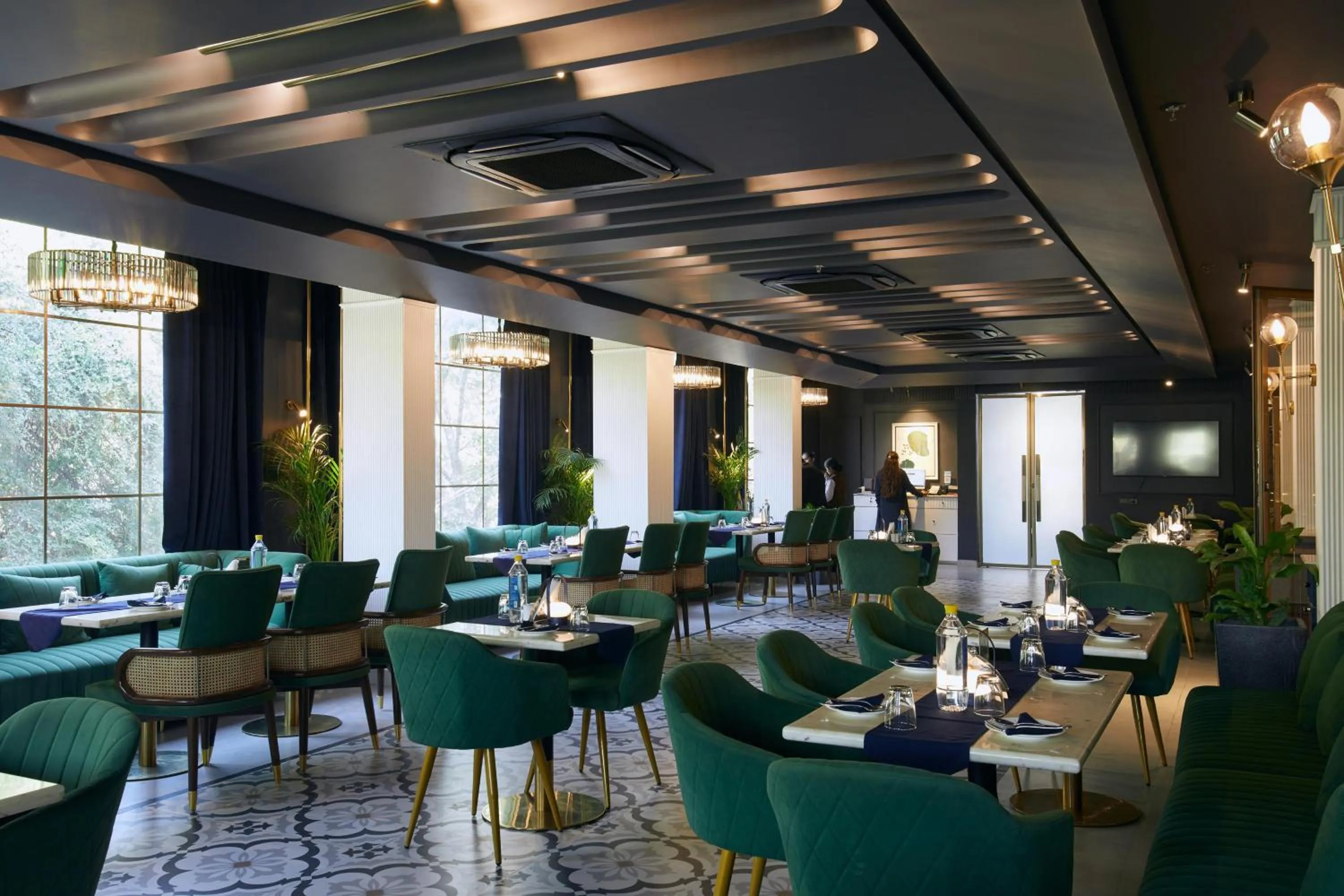 Restaurant/places to eat in Rudraksh The Hotel