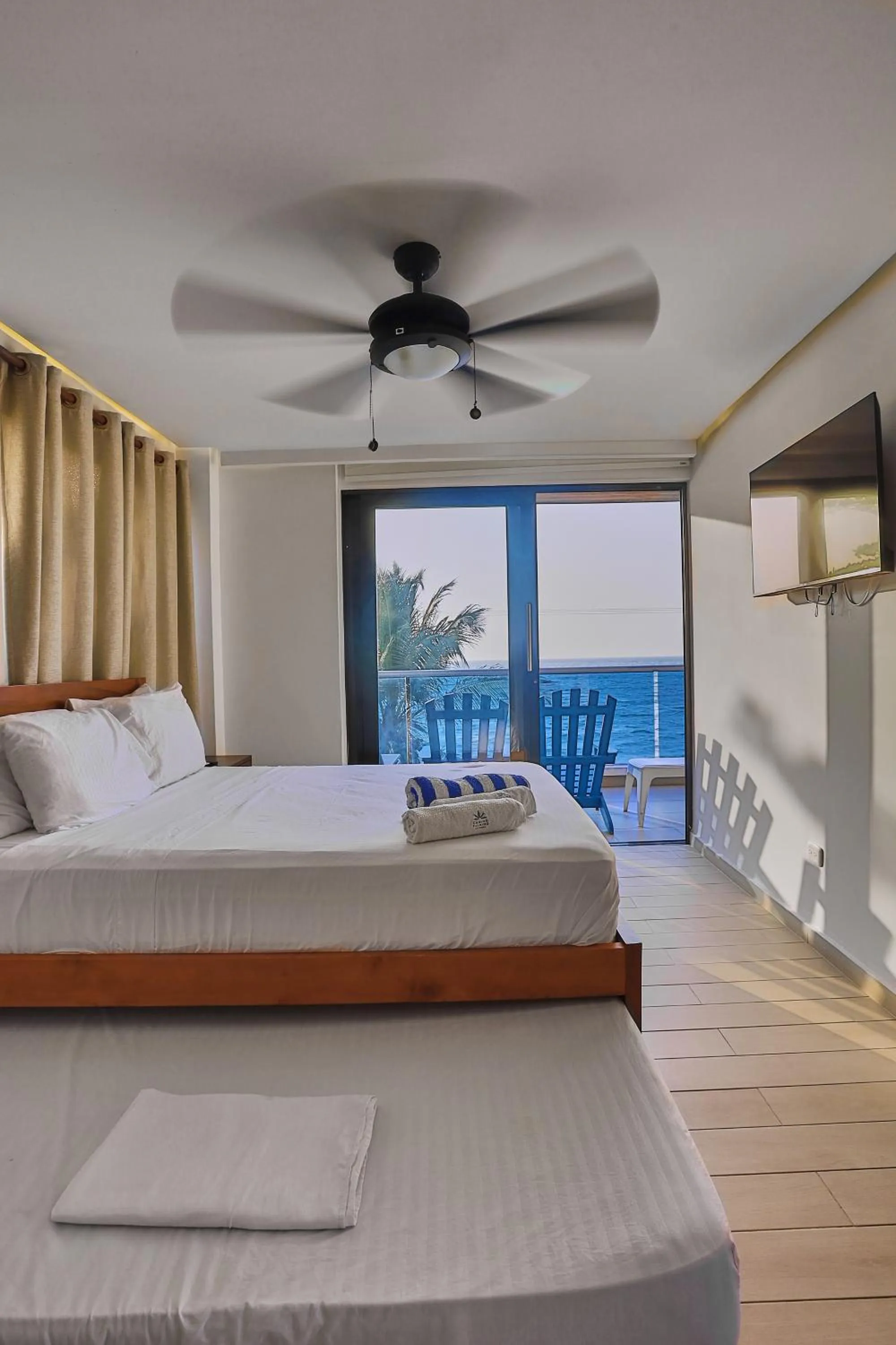 Bed in Camino Palmero Coveñas