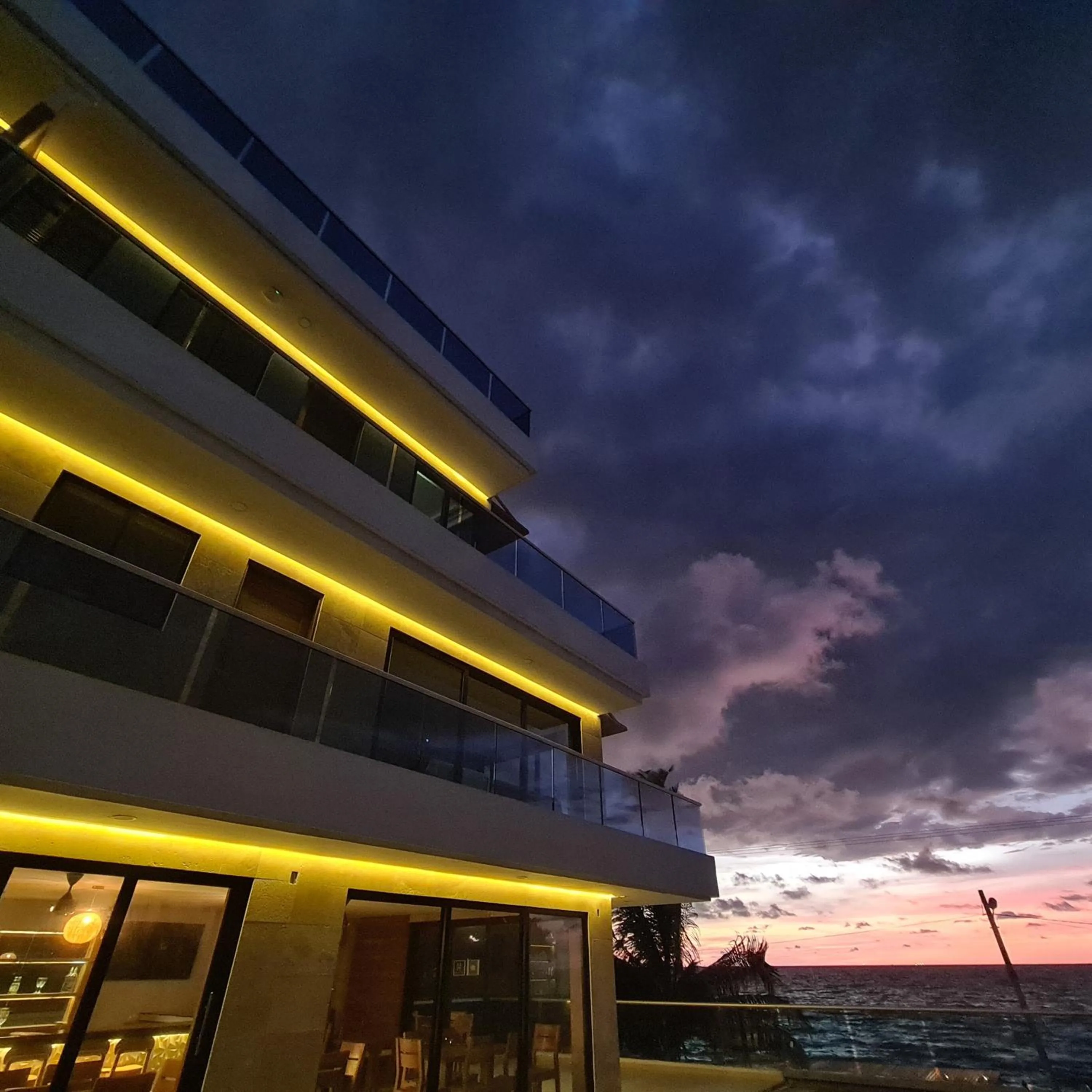 Sunset in Camino Palmero Coveñas