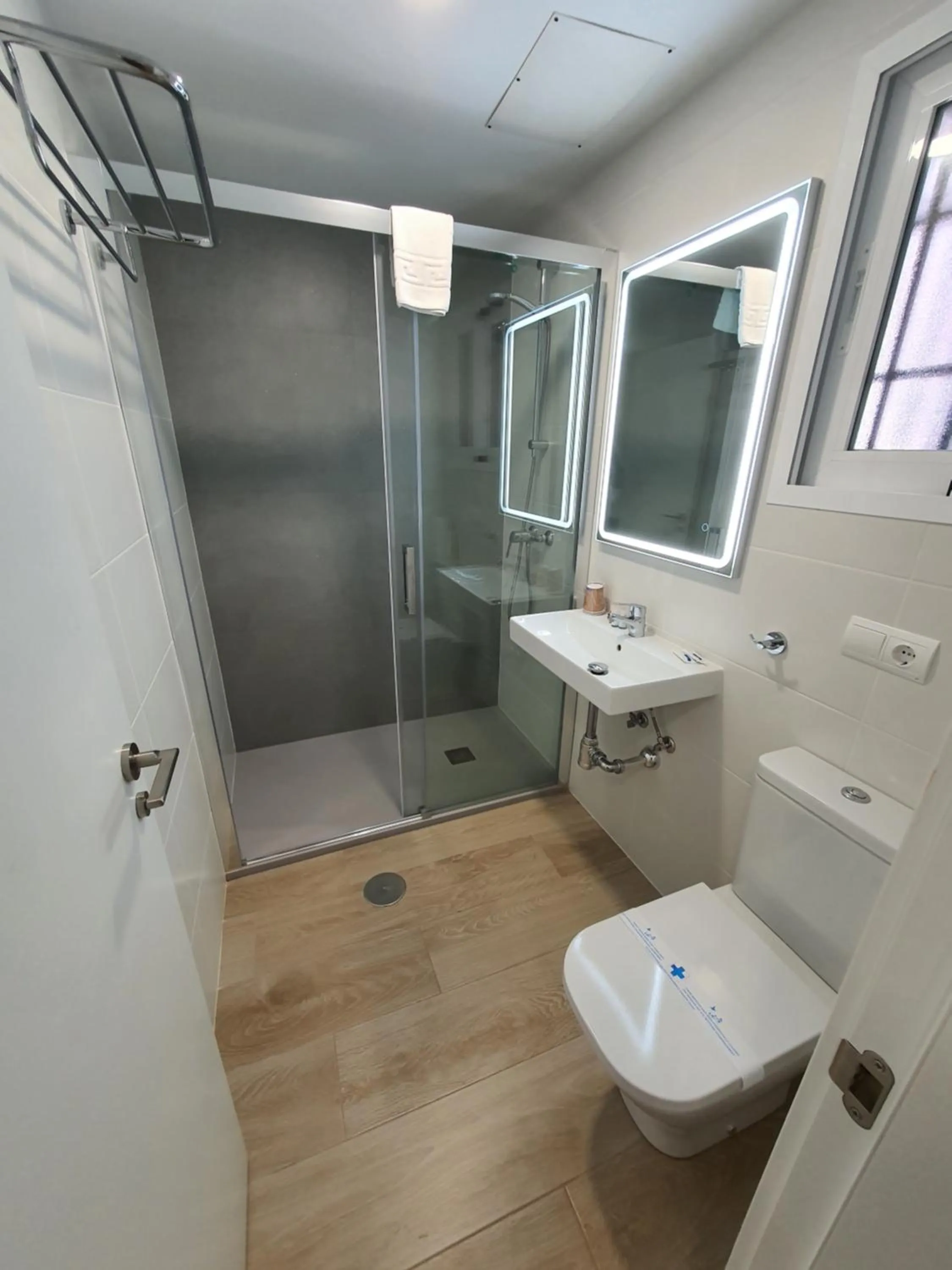 Bathroom in Apartamentos Maysan