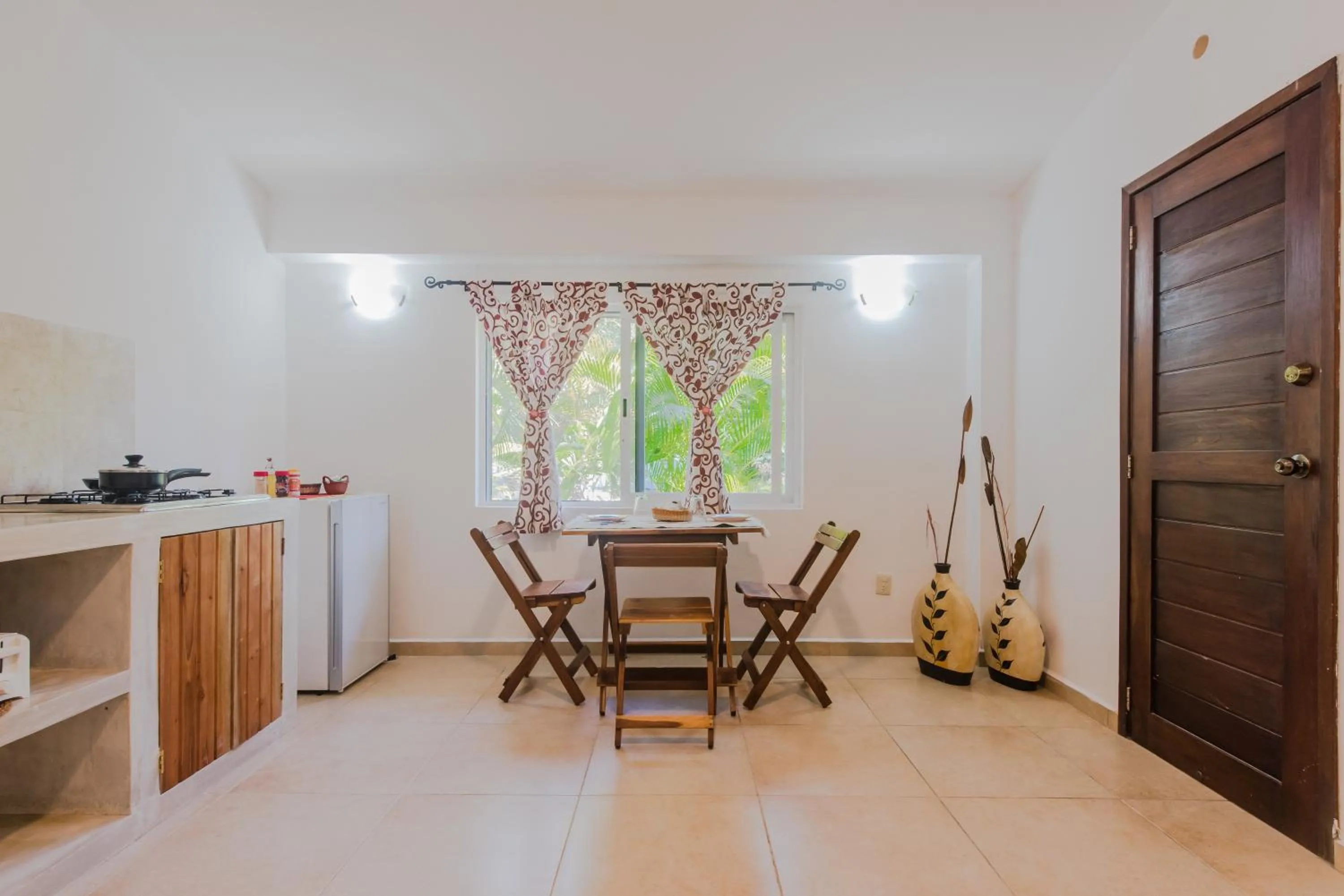 Kitchen or kitchenette in Villas Picalu Lodge