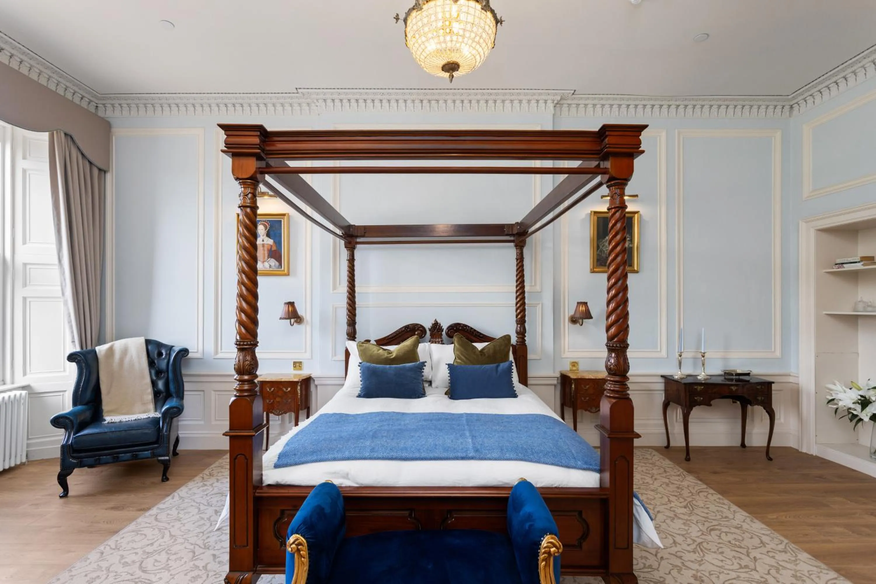 Bed in The Townhouse, Leith