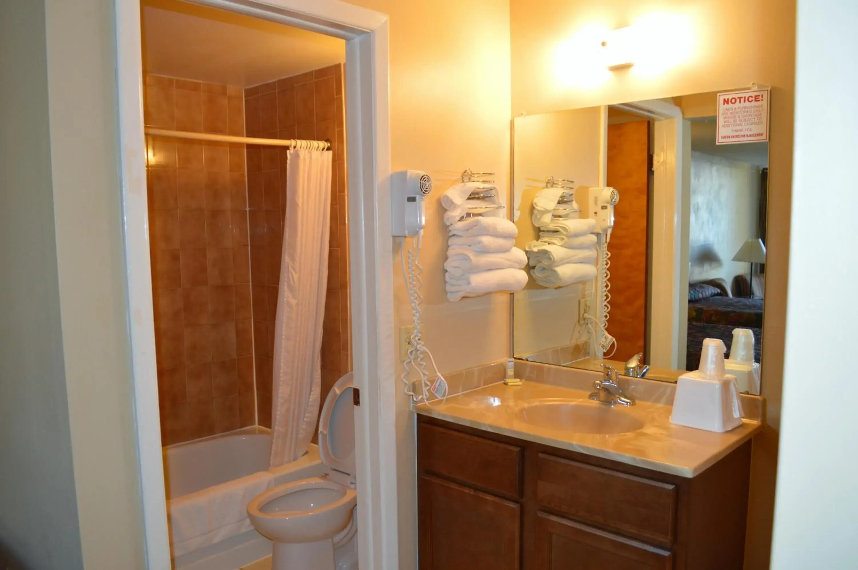 Standard Double Room in Tarpon Shores Inn Standard Double Room in Tarpon Shores Inn