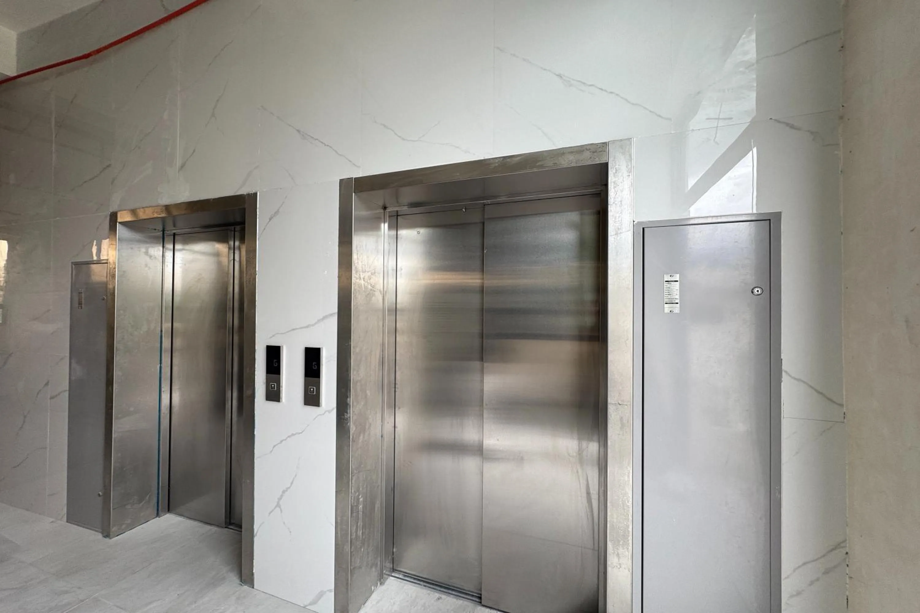 elevator in Franca Arcade near Quezon City Circle