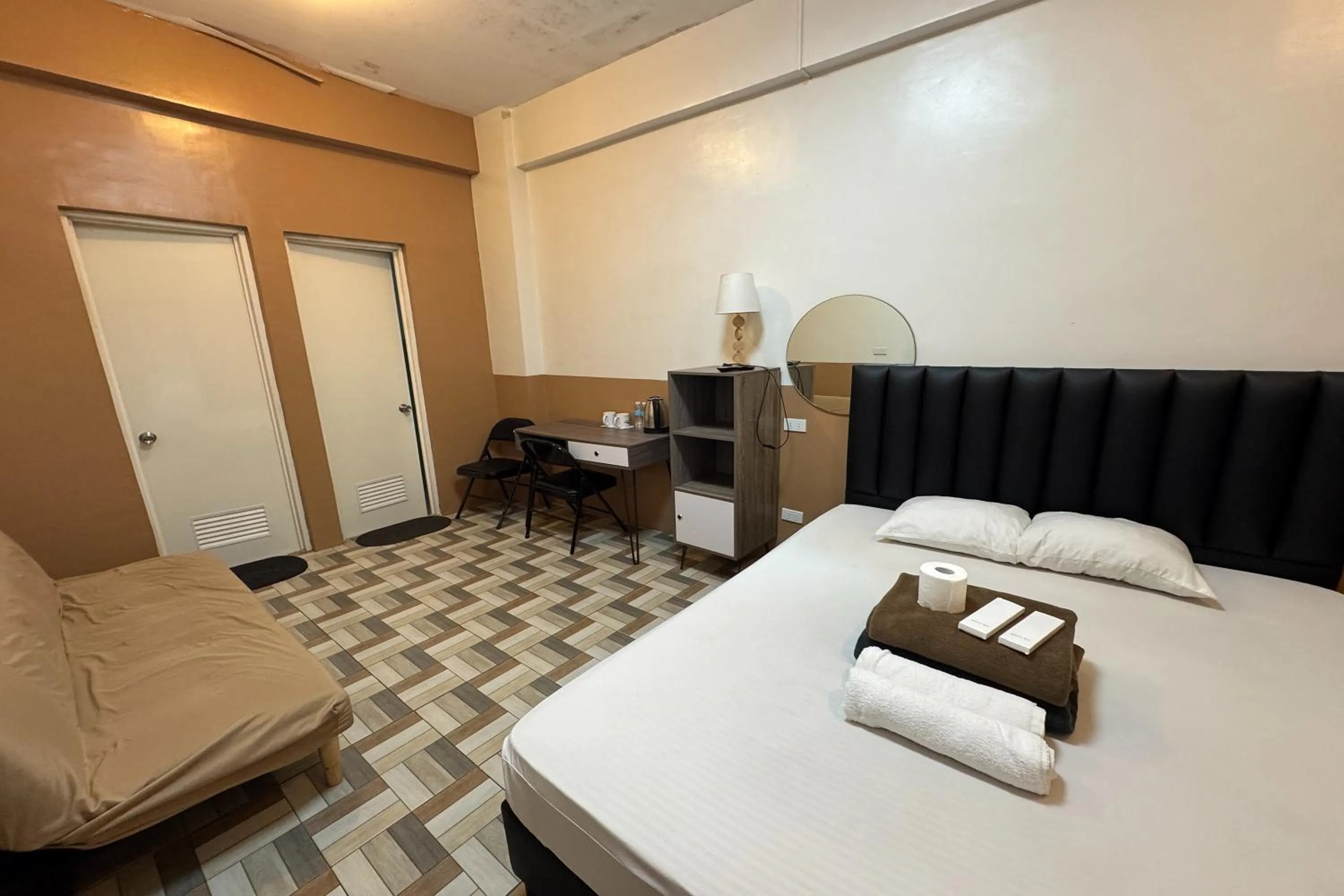 Bed in Franca Arcade near Quezon City Circle