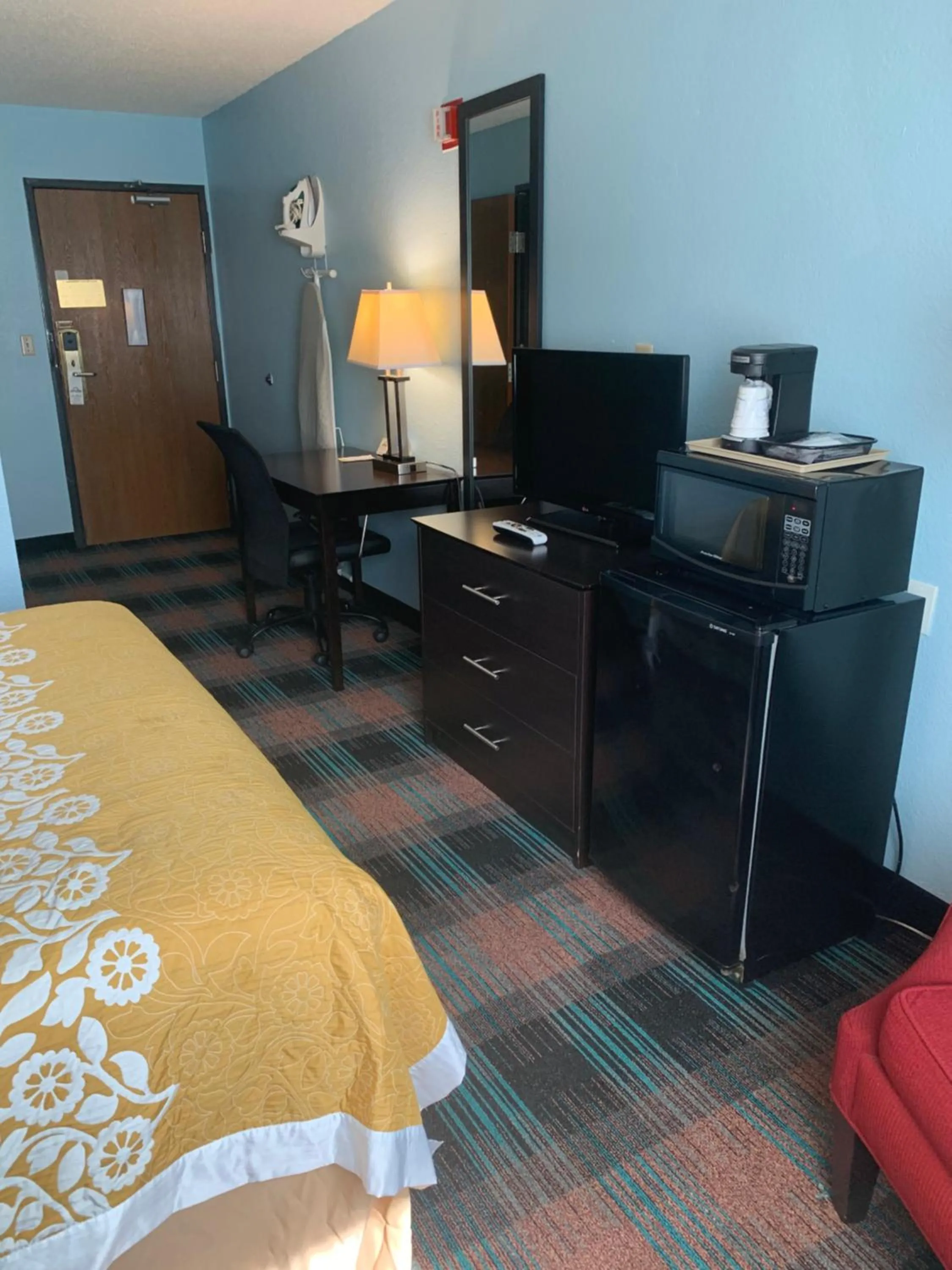 TV and multimedia, Bed in SUNRiSE INN