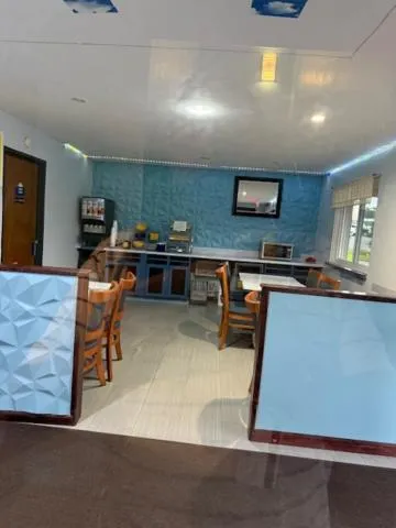 Seating area in SUNRiSE INN
