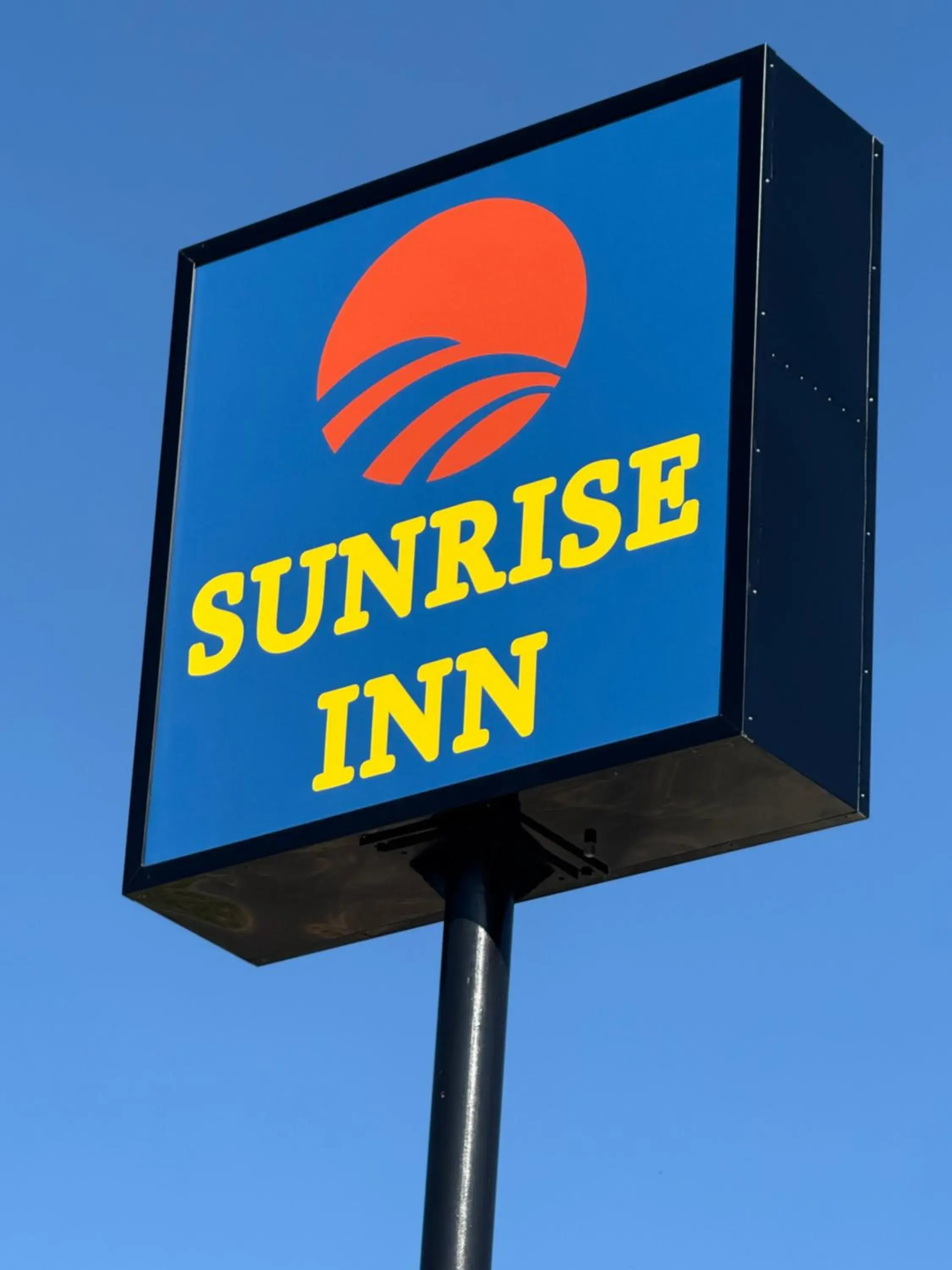 SUNRiSE INN SUNRiSE INN