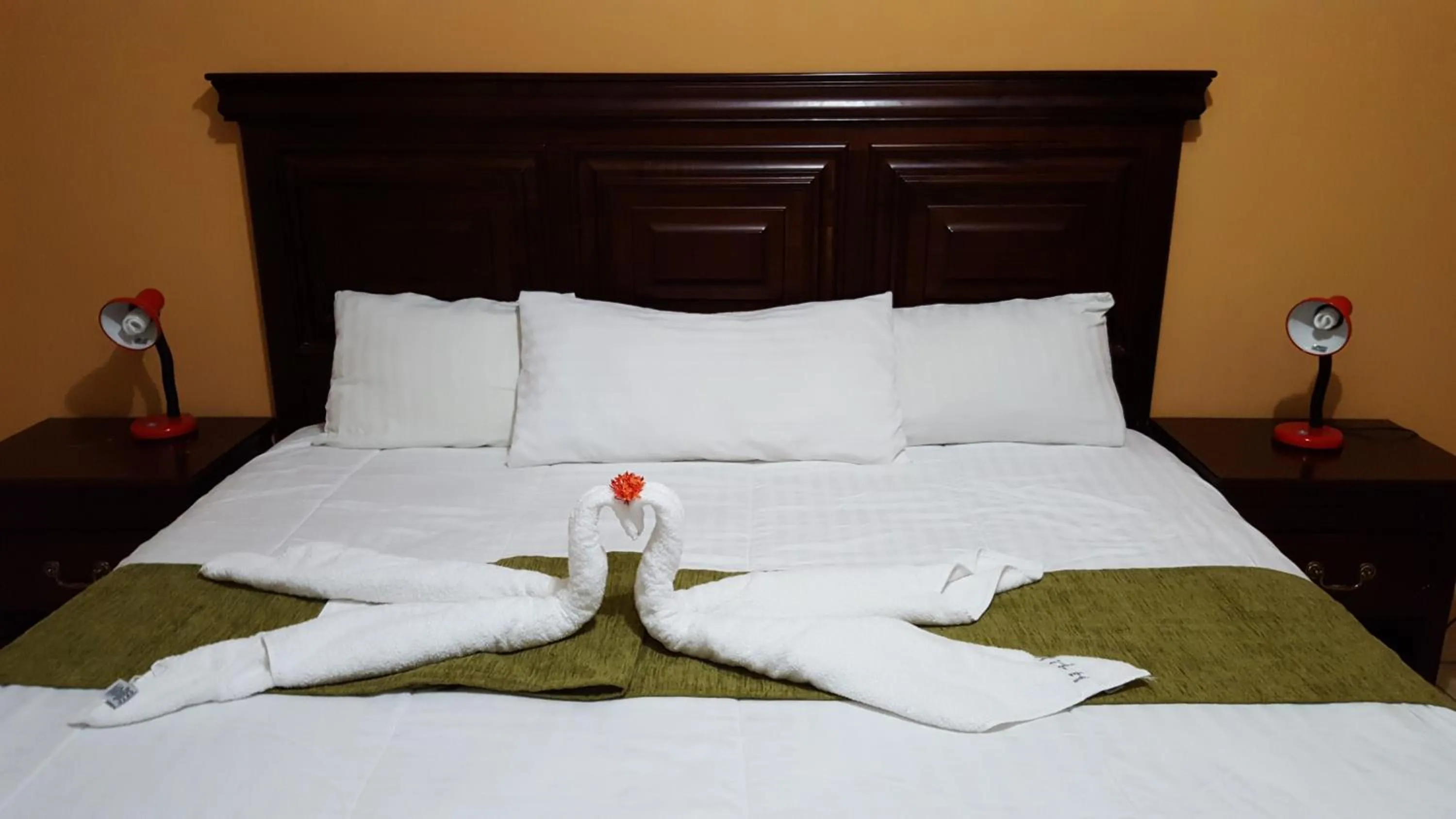 Bed in Apart Hotel Pico Bonito