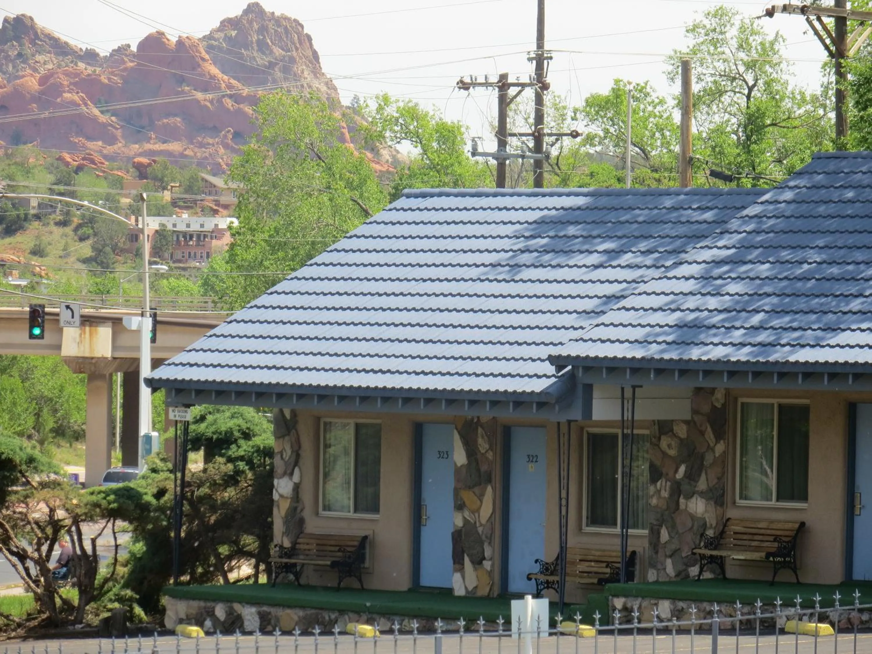 Property building in Silver Saddle Motel