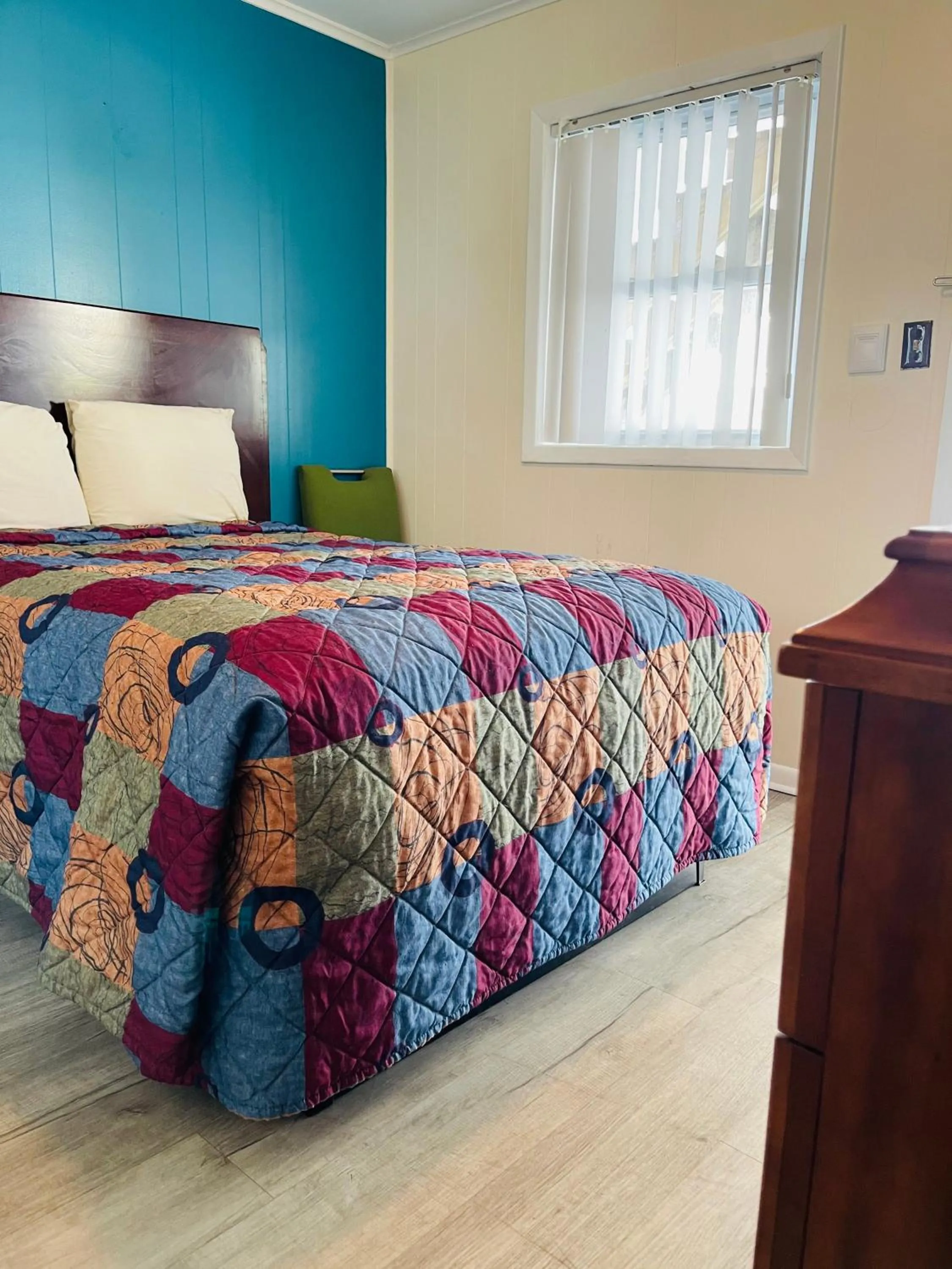 Bed in White Marlin Inn