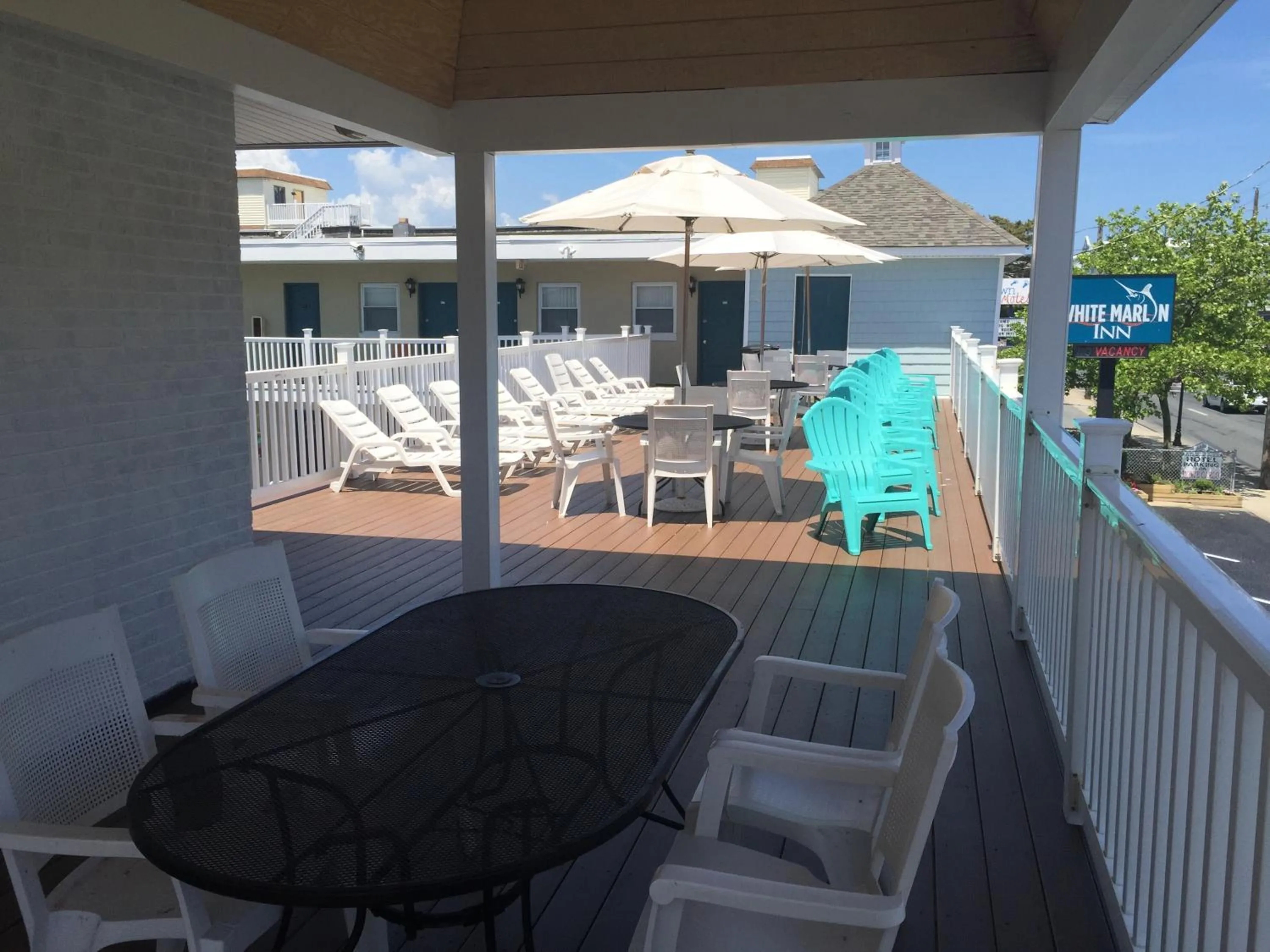 Patio in White Marlin Inn