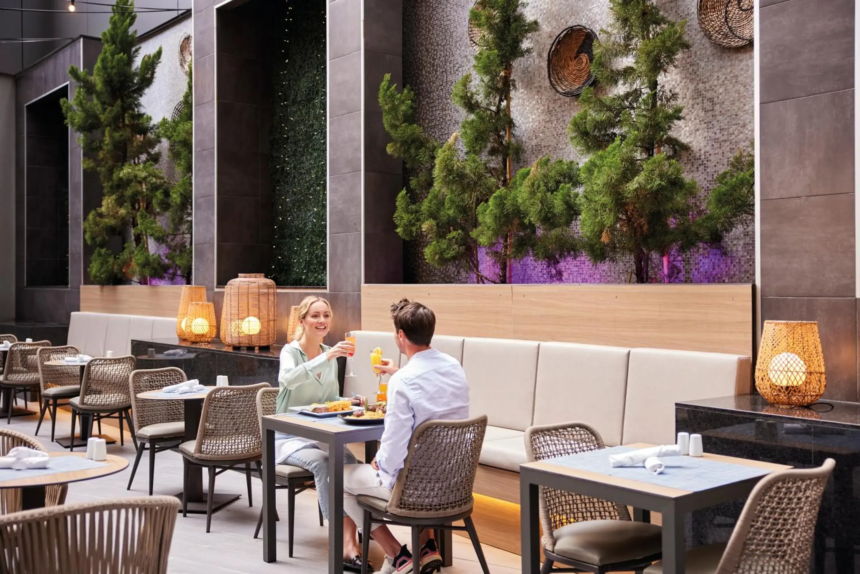 Restaurant/places to eat in Riu Plaza New York Times Square Restaurant/places to eat in Riu Plaza New York Times Square