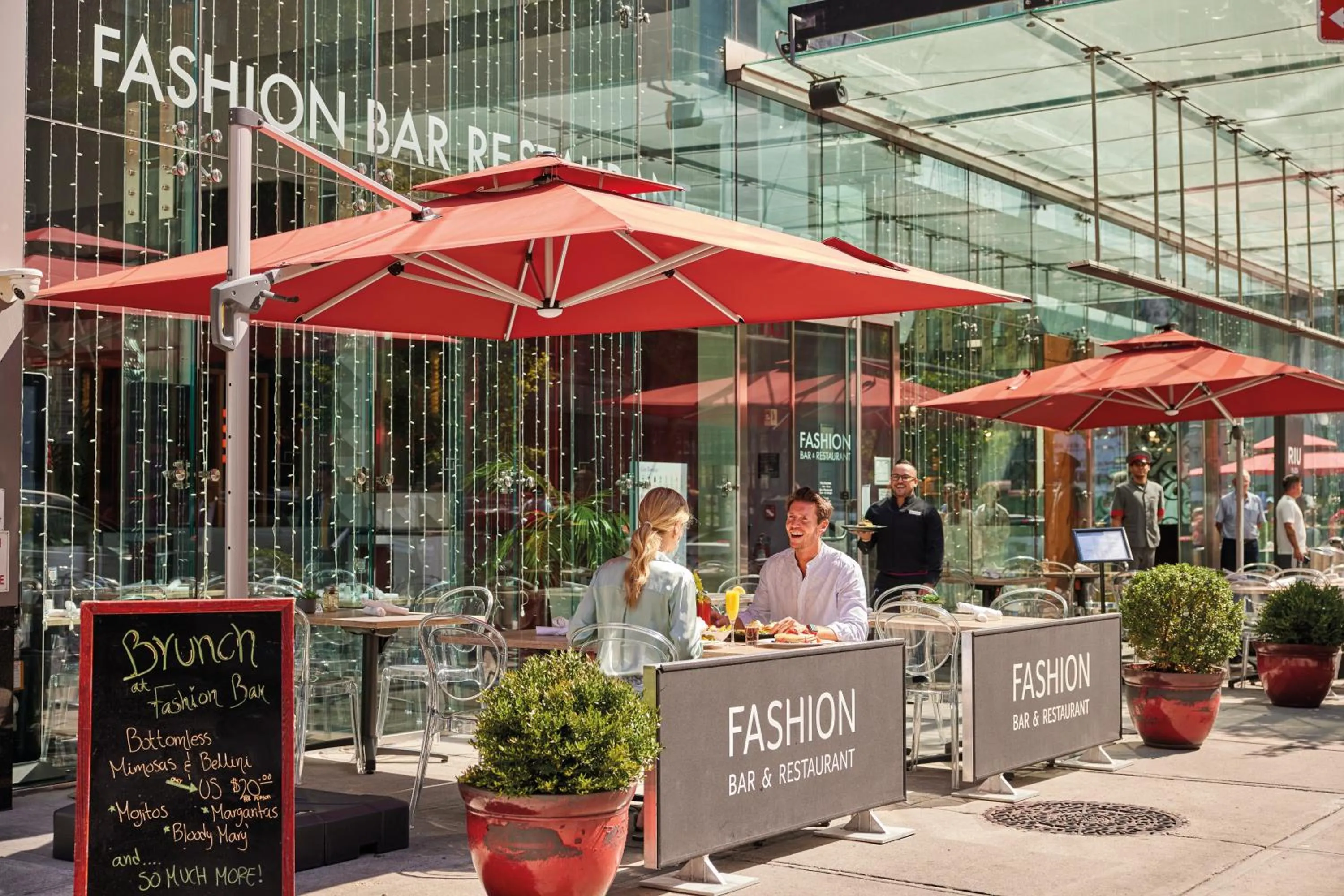 Restaurant/places to eat in Riu Plaza New York Times Square