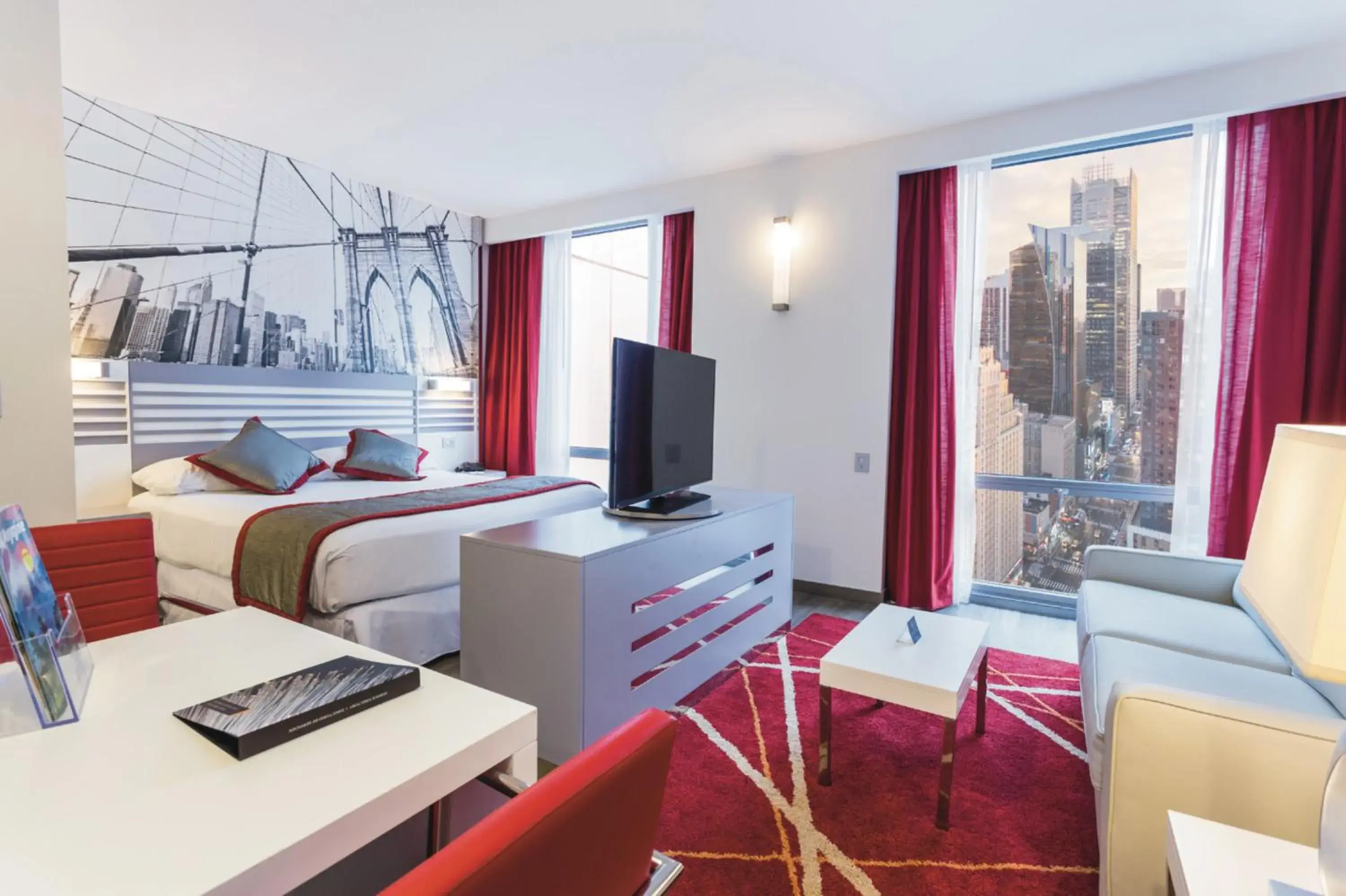 TV and multimedia, Bed in Riu Plaza New York Times Square TV and multimedia, Bed in Riu Plaza New York Times Square