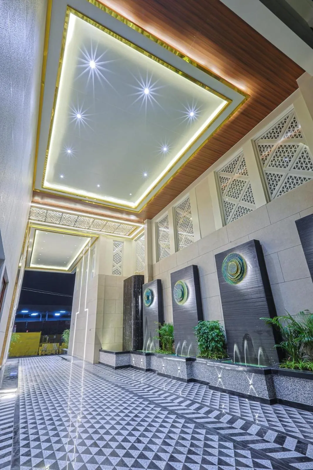 Lobby or reception in HOTEL SERA, Vadodara