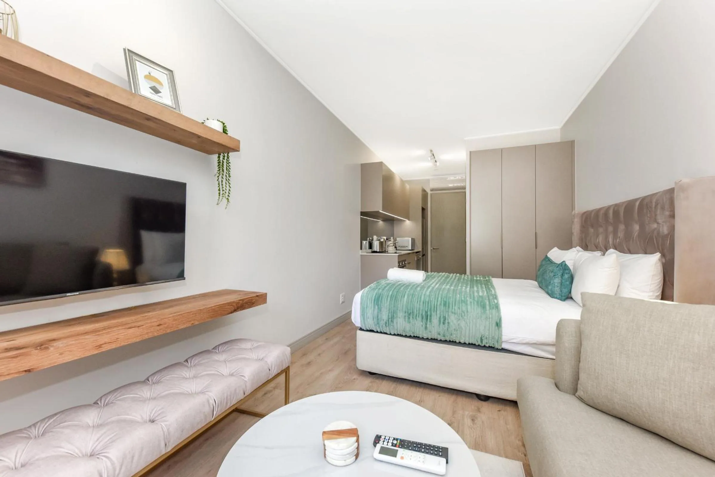 Bed in One Rosebank Apartments