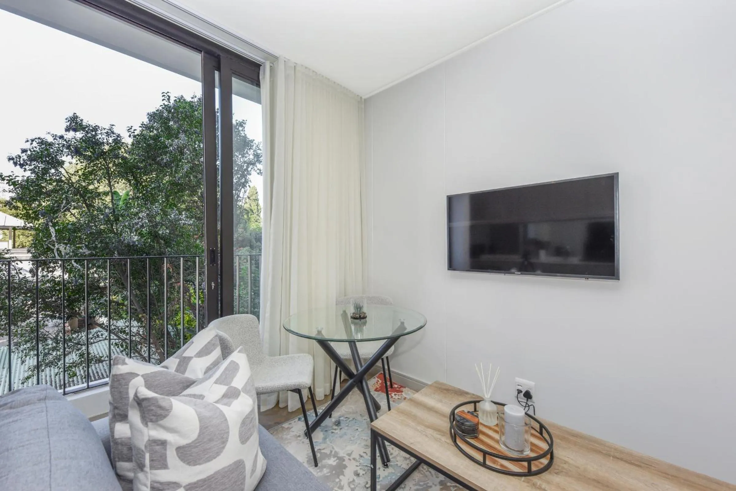 One Rosebank Apartments