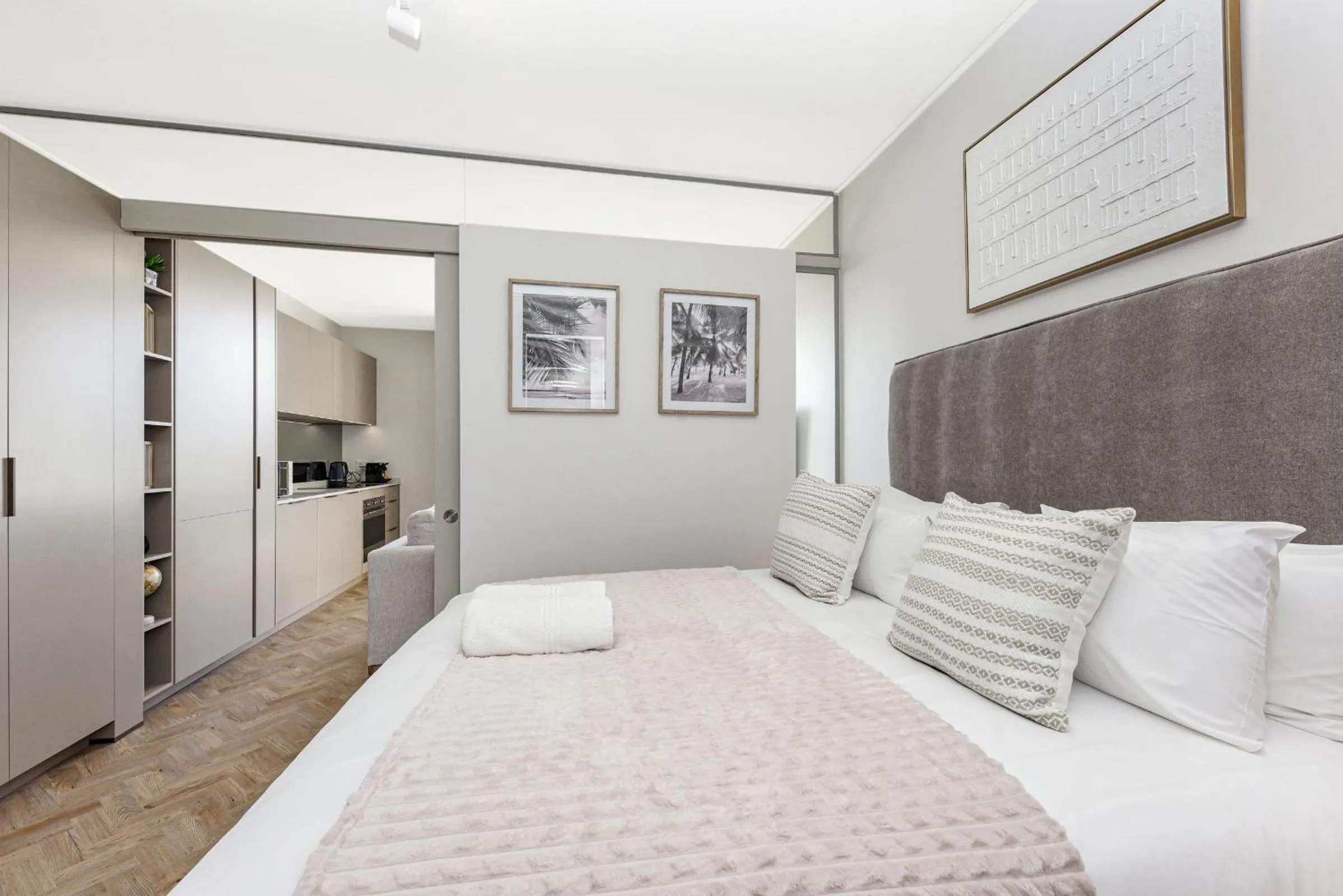 Bed in One Rosebank Apartments