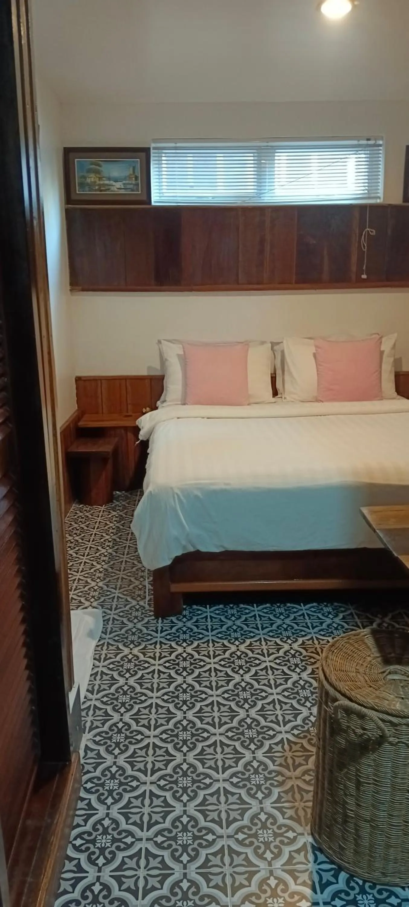 Bedroom, Bed in Maison Model d'Angkor