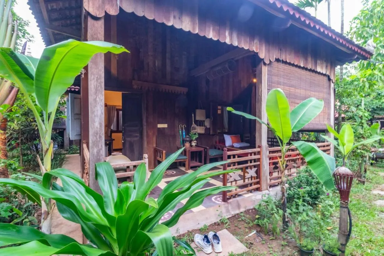 Property building in Maison Model d'Angkor