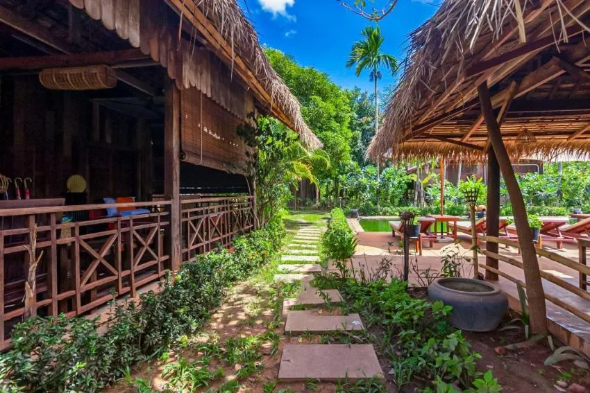 Property building in Maison Model d'Angkor