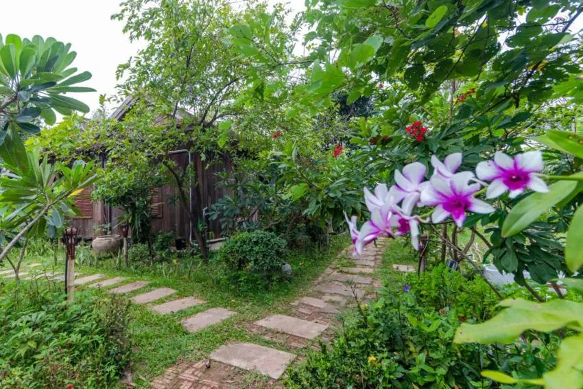 Property building in Maison Model d'Angkor