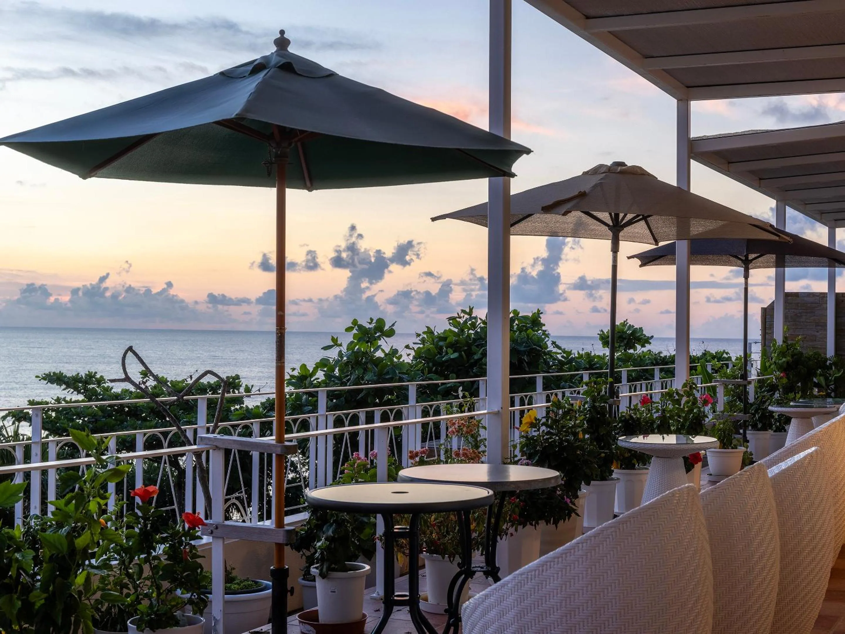 Restaurant/places to eat in Umi No Terrace Yomitan Toya