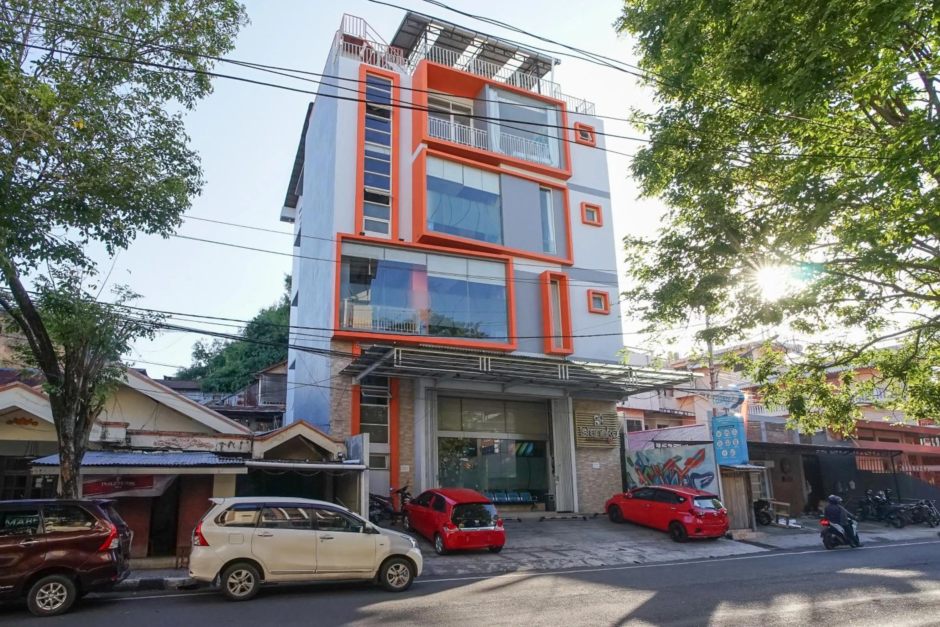 Property building in Istanaku Guesthouse 2
