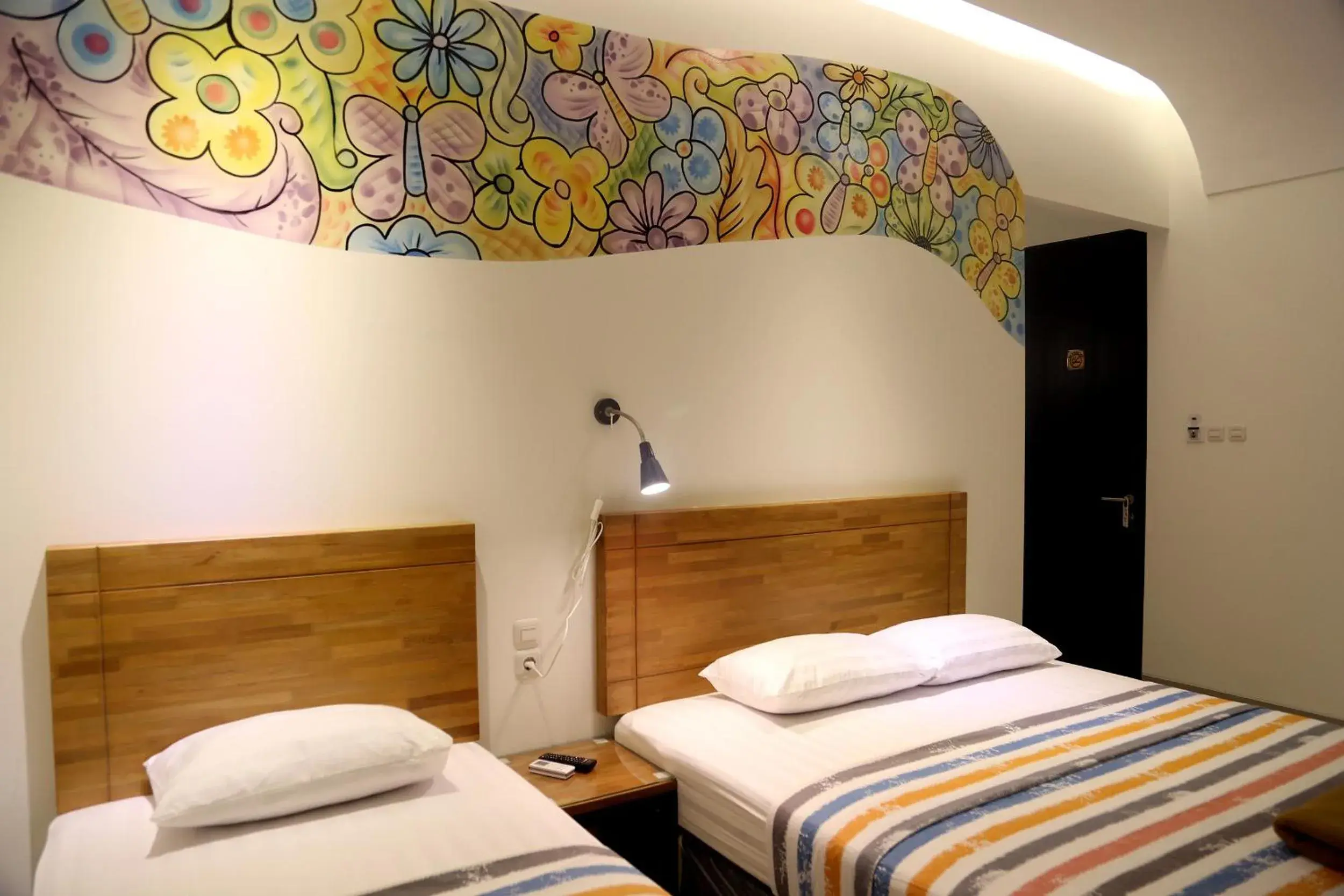 Executive Triple Room in Istanaku Guesthouse 2 Executive Triple Room in Istanaku Guesthouse 2