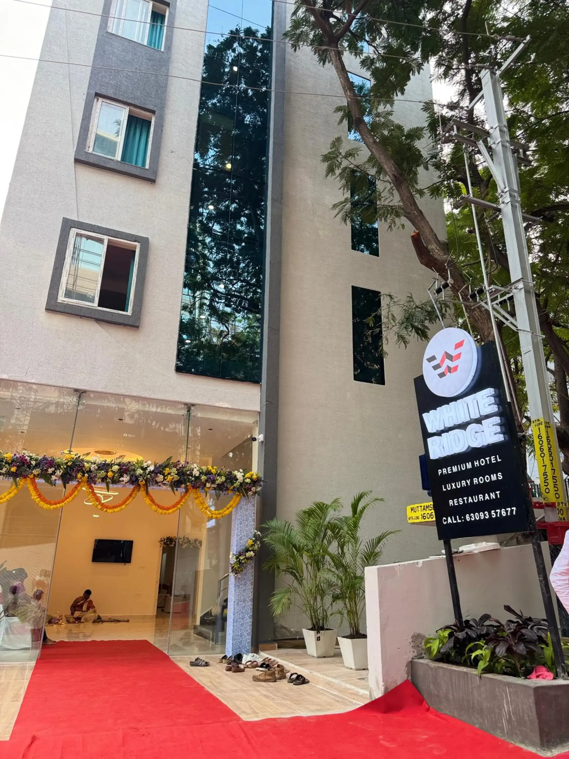 Property building in White Ridge Premium Hotel - Hitec City Property building in White Ridge Premium Hotel - Hitec City