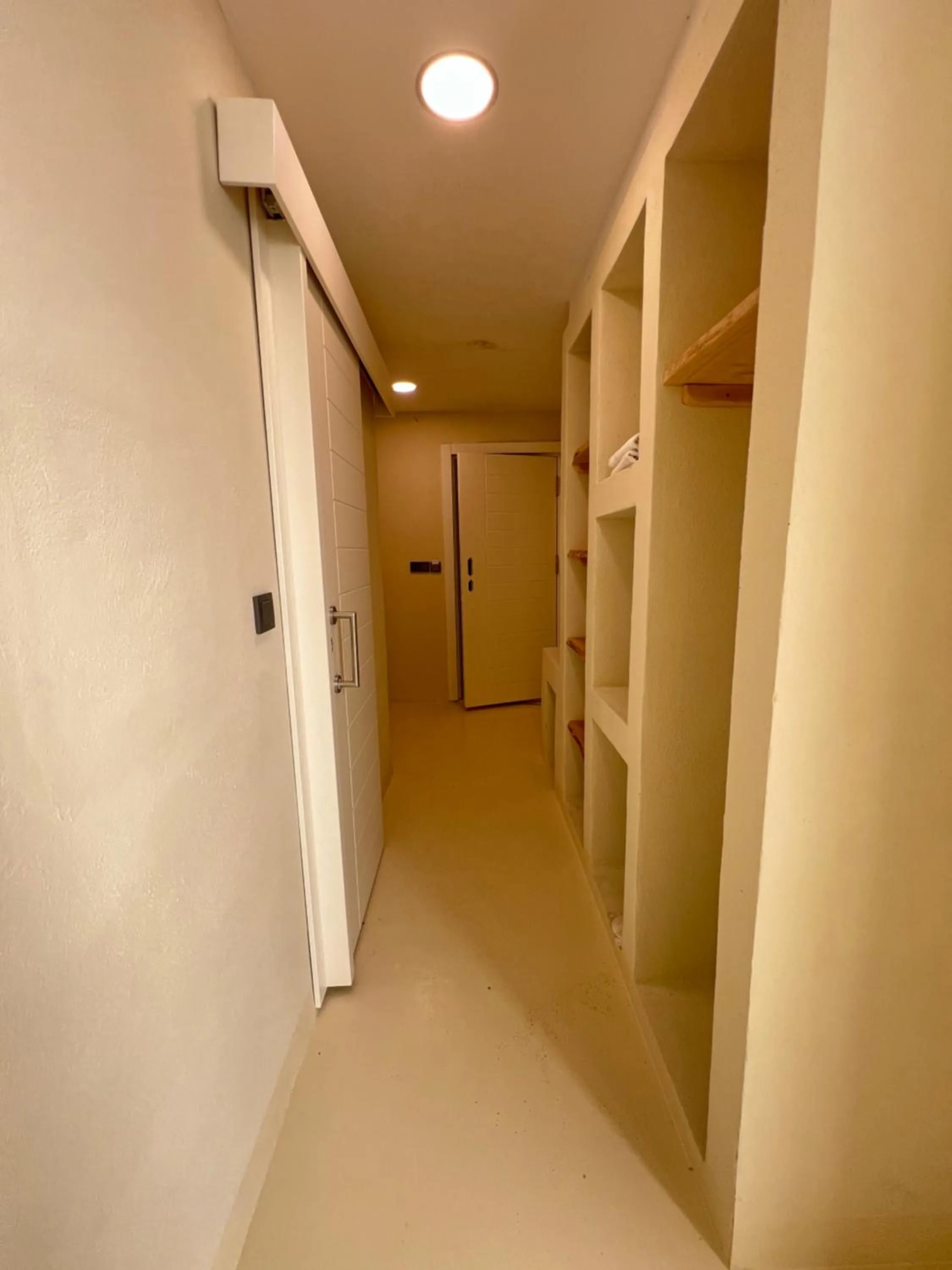 wardrobe in Doc's Hotel Kemer