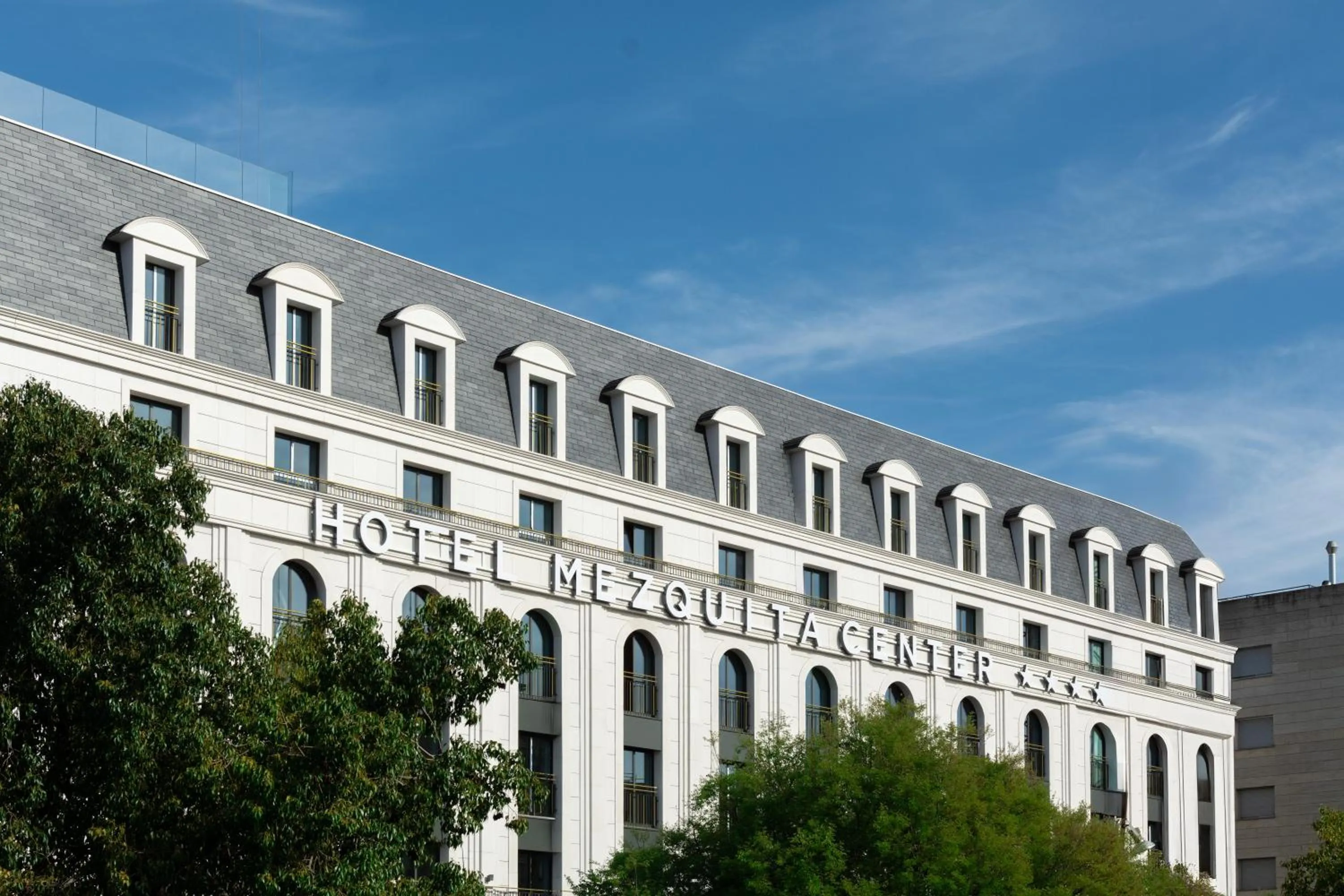 Property building in Hotel Mezquita Center