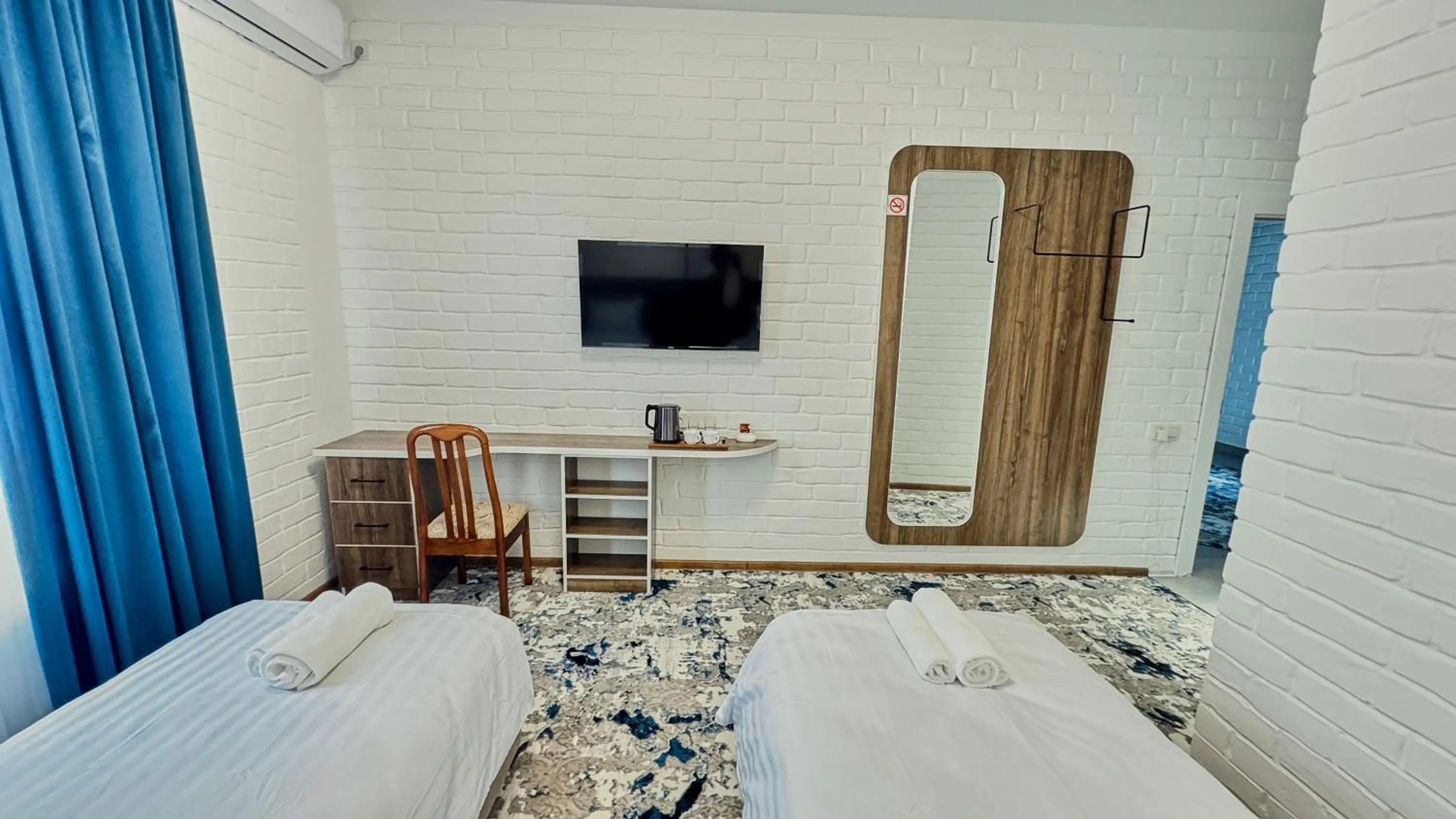 Photo of the whole room, Bed in Siab Boutique Hotel