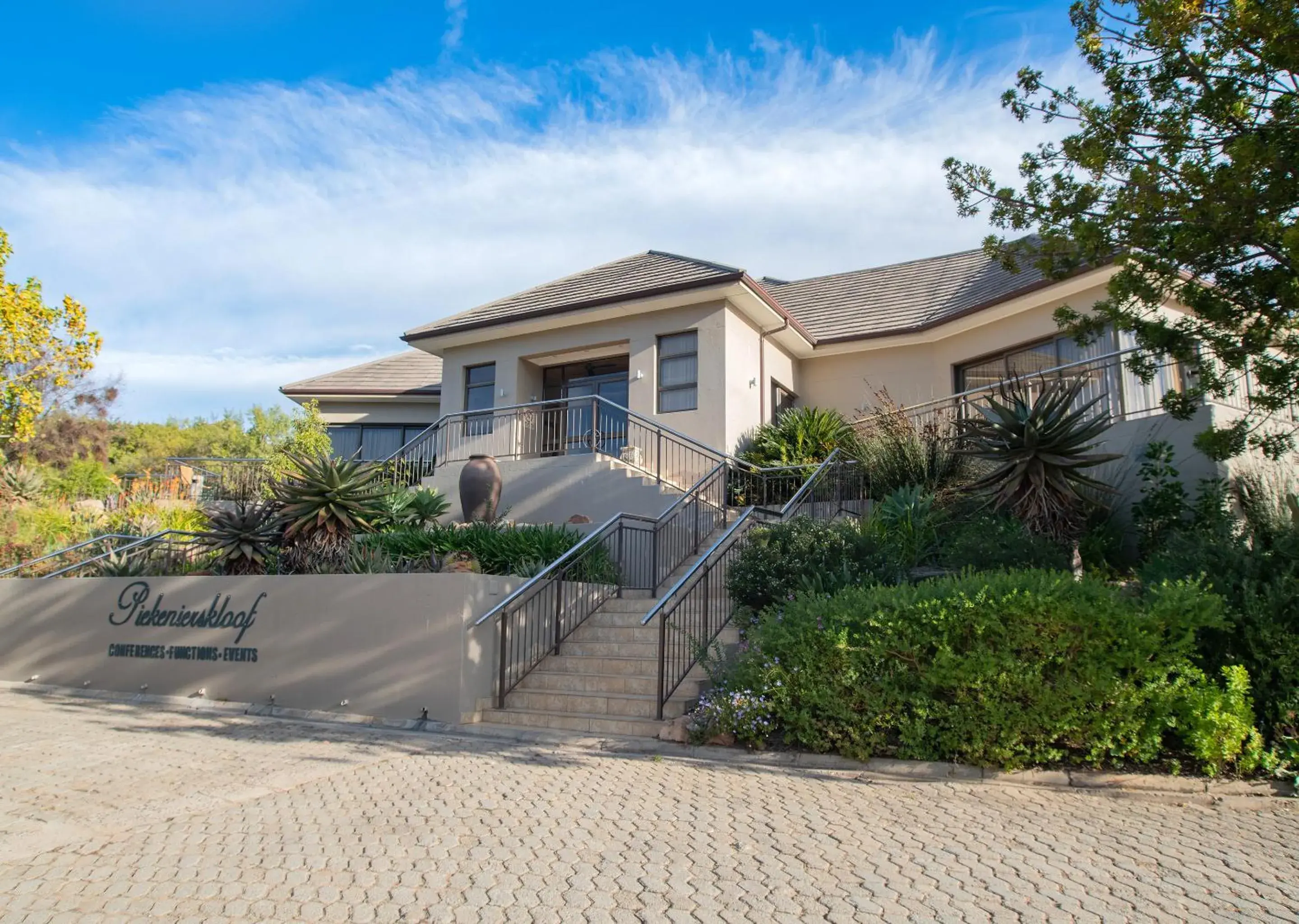 Property building in Piekenierskloof Mountain Resort by Dream Resorts Property building in Piekenierskloof Mountain Resort by Dream Resorts