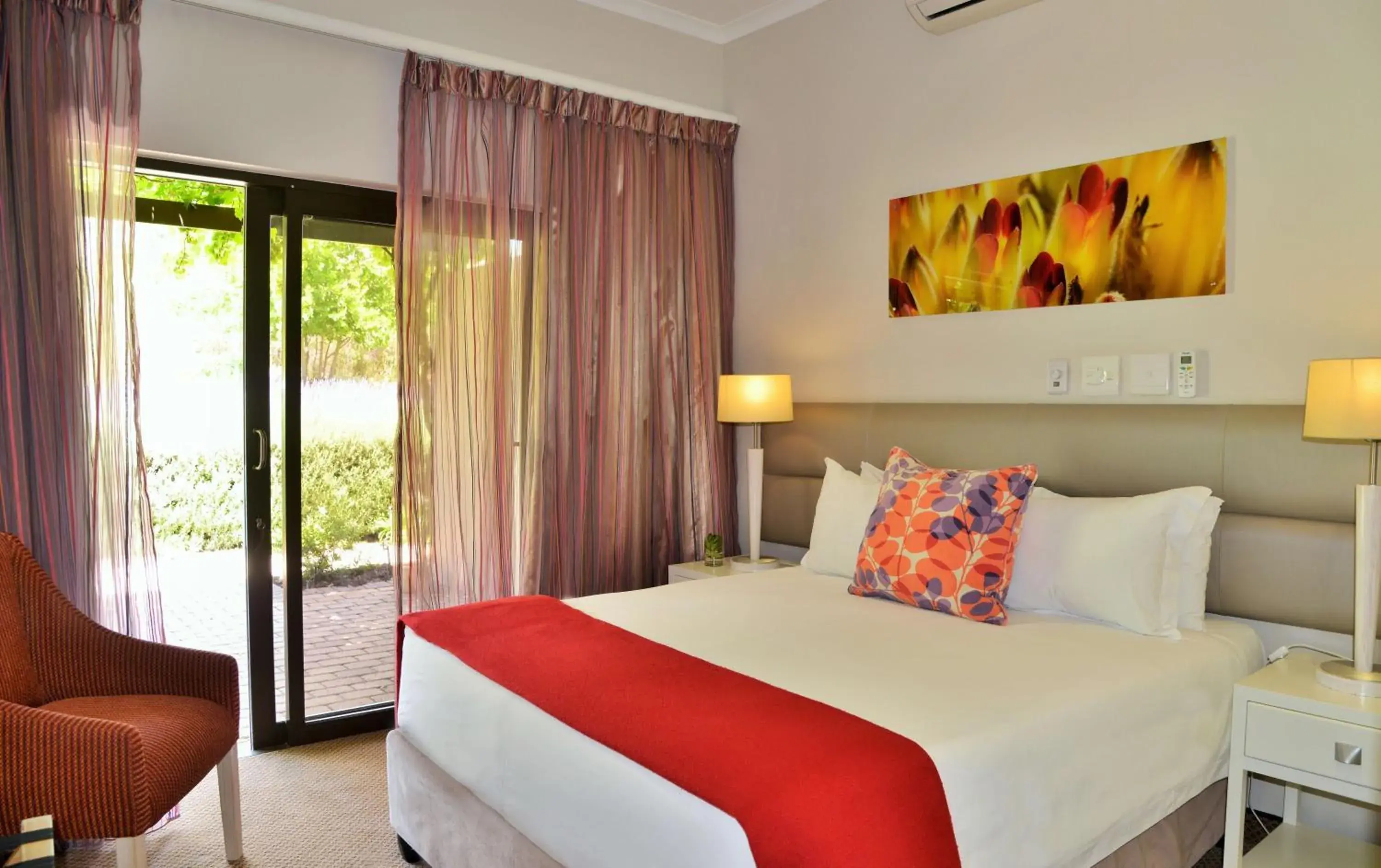 Bed in Piekenierskloof Mountain Resort by Dream Resorts Bed in Piekenierskloof Mountain Resort by Dream Resorts