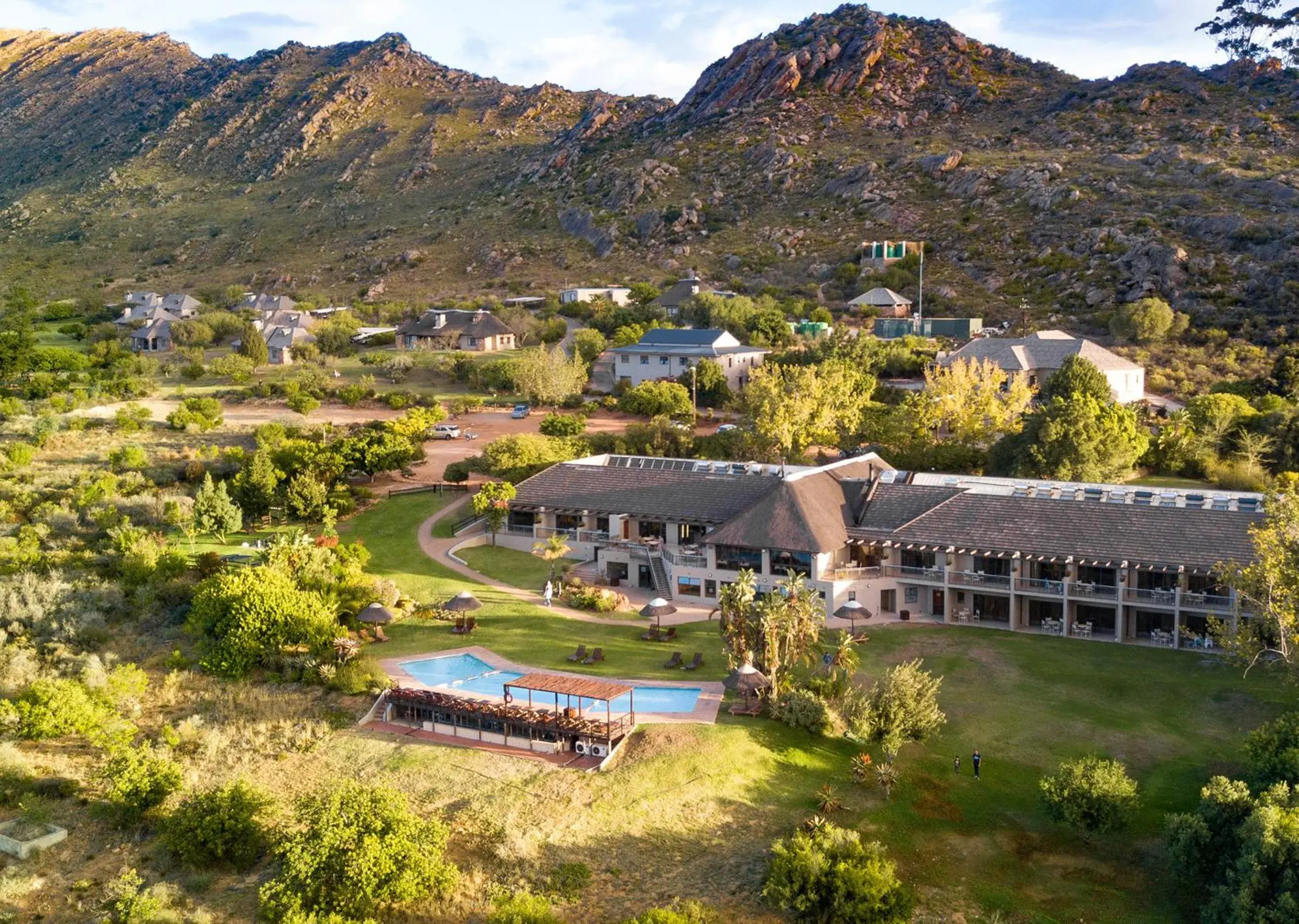 Property building in Piekenierskloof Mountain Resort by Dream Resorts Property building in Piekenierskloof Mountain Resort by Dream Resorts