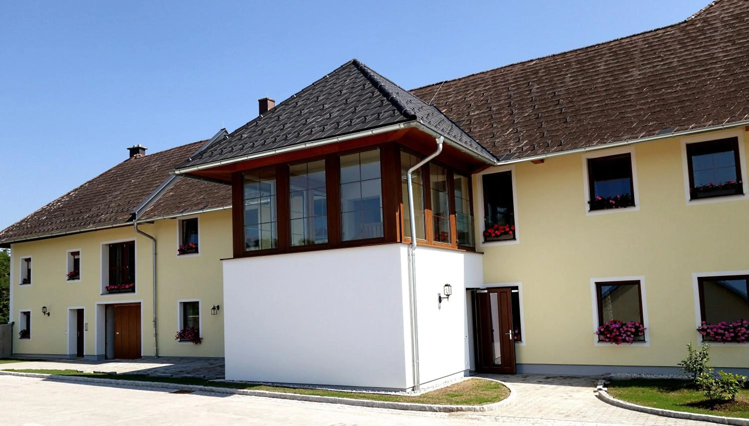 Property building in Gästehaus Watschinger