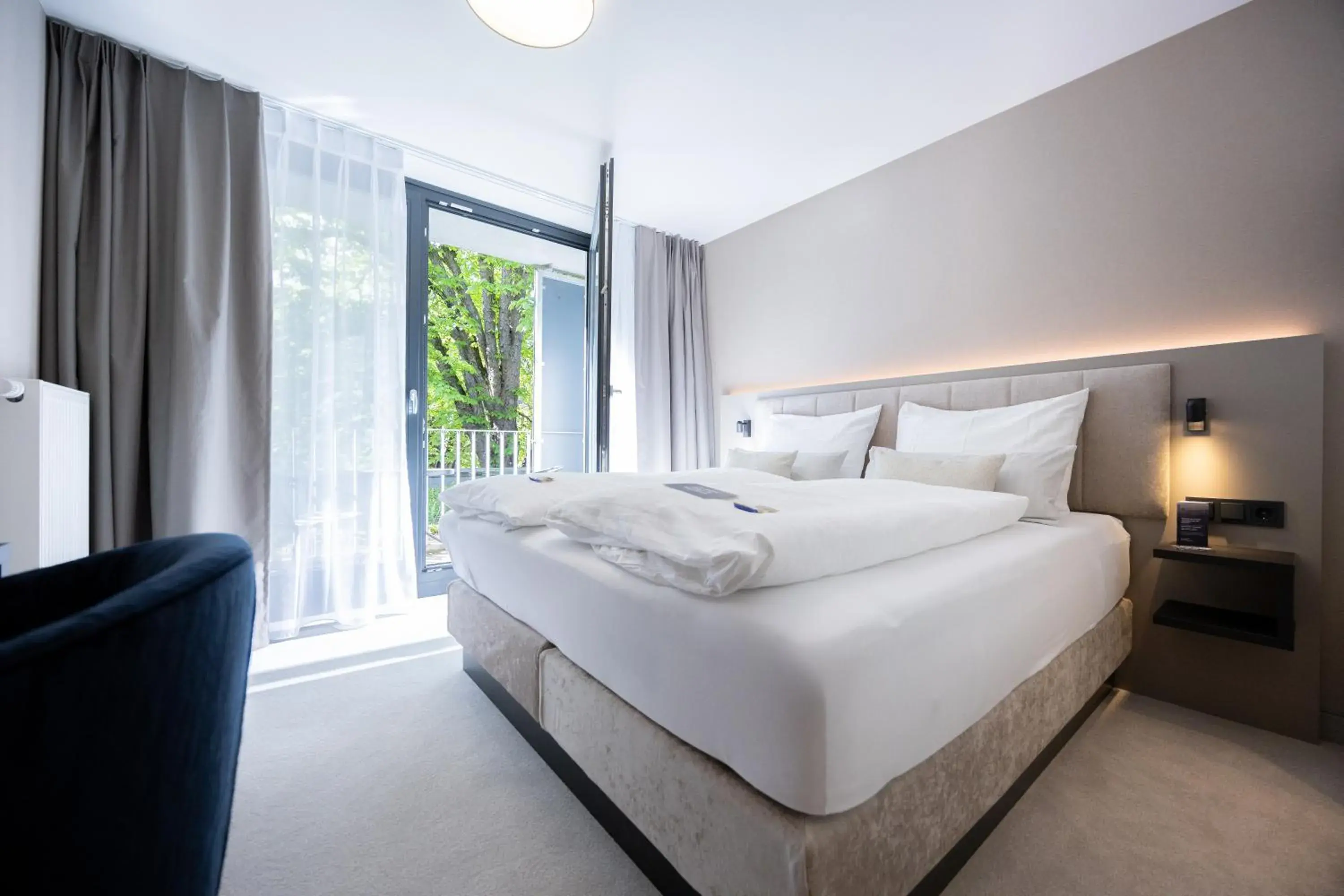 Double Room with Balcony in Digital Hotel Kronjuwel by BRIGHT Waldkirch - Self Check-in Double Room with Balcony in Digital Hotel Kronjuwel by BRIGHT Waldkirch - Self Check-in