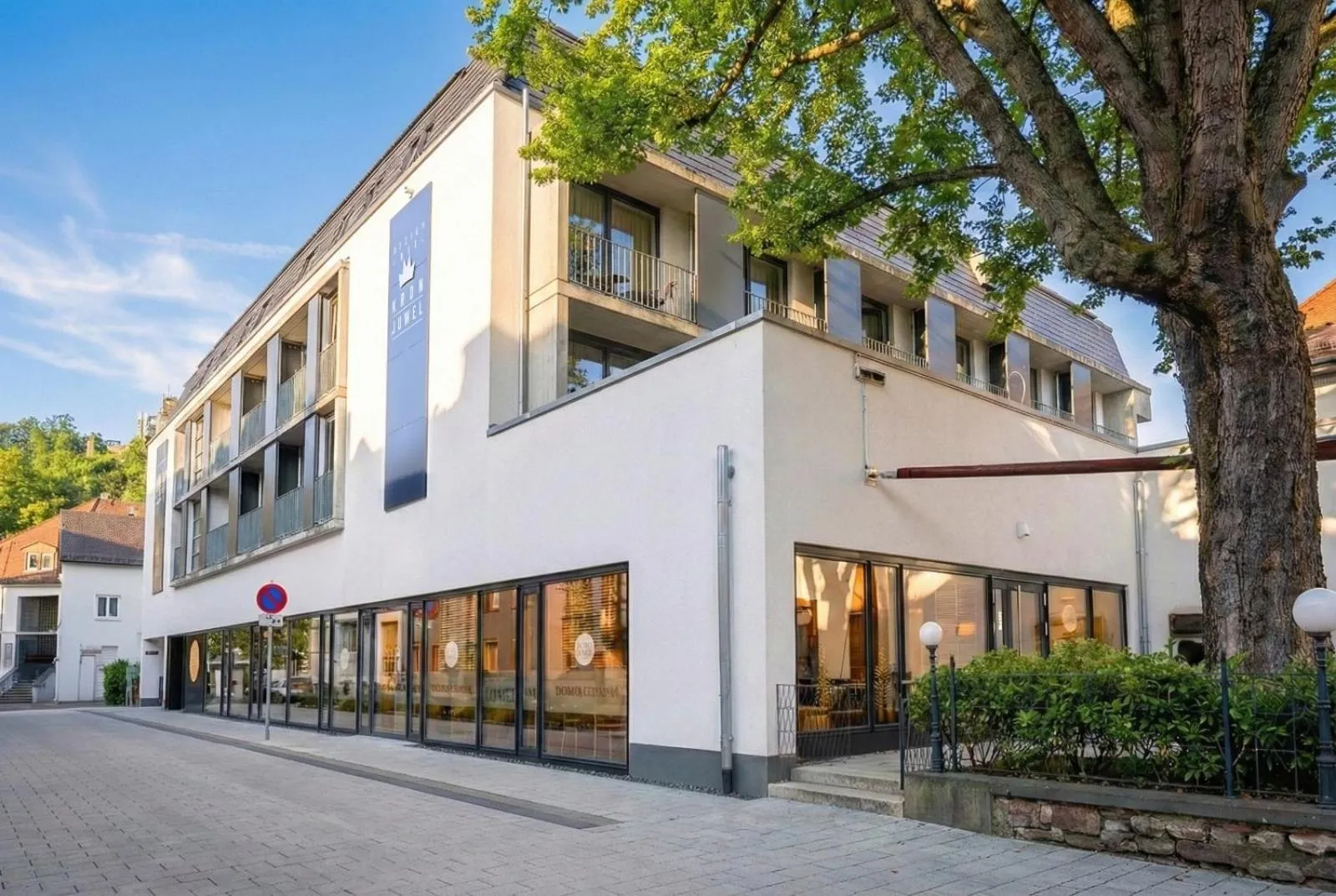 Property building in Digital Hotel Kronjuwel by BRIGHT Waldkirch - Self Check-in