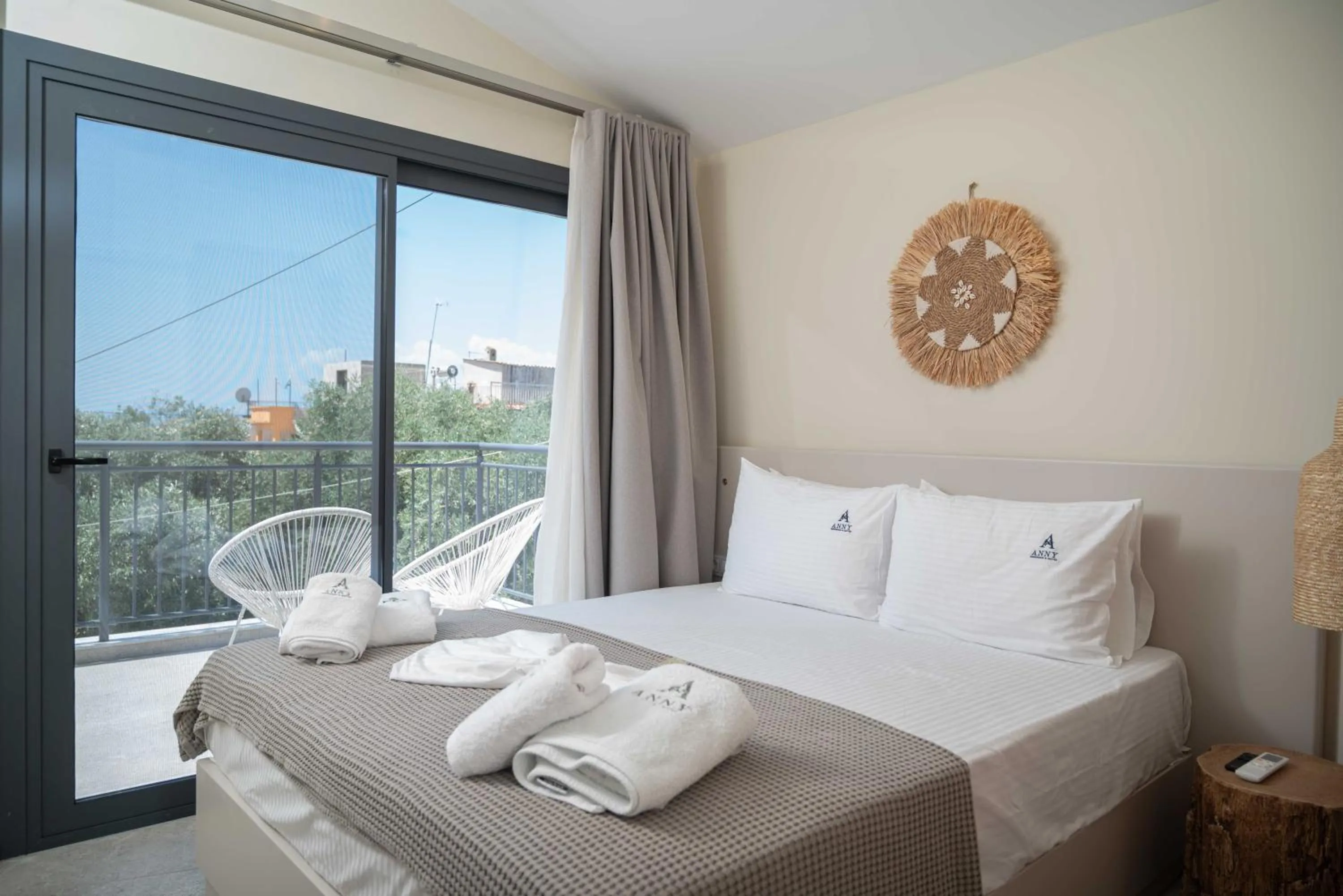 Bed in Anny's Residences & Suites