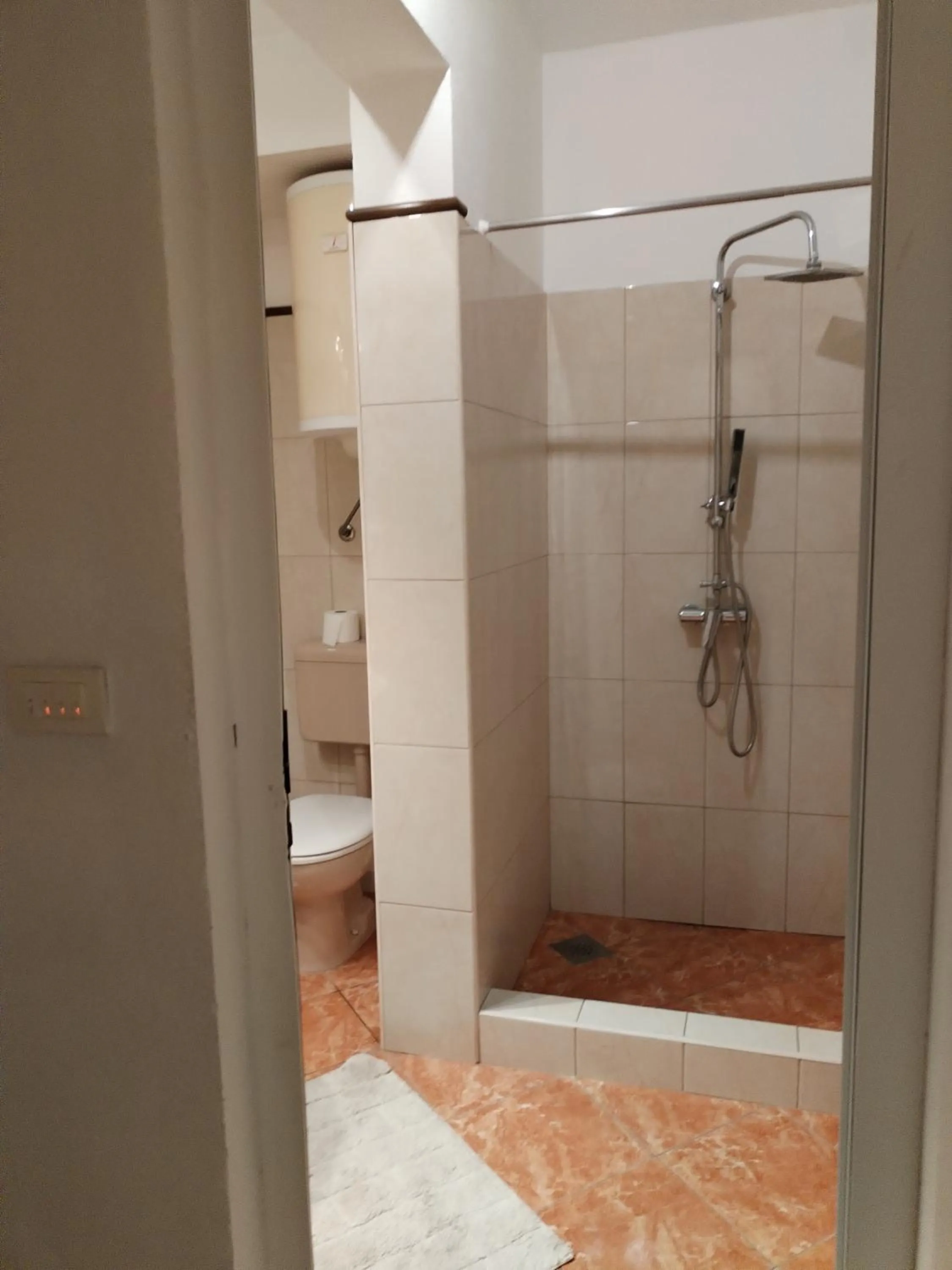 One-Bedroom Apartment - single occupancy in Villa Angel sea view