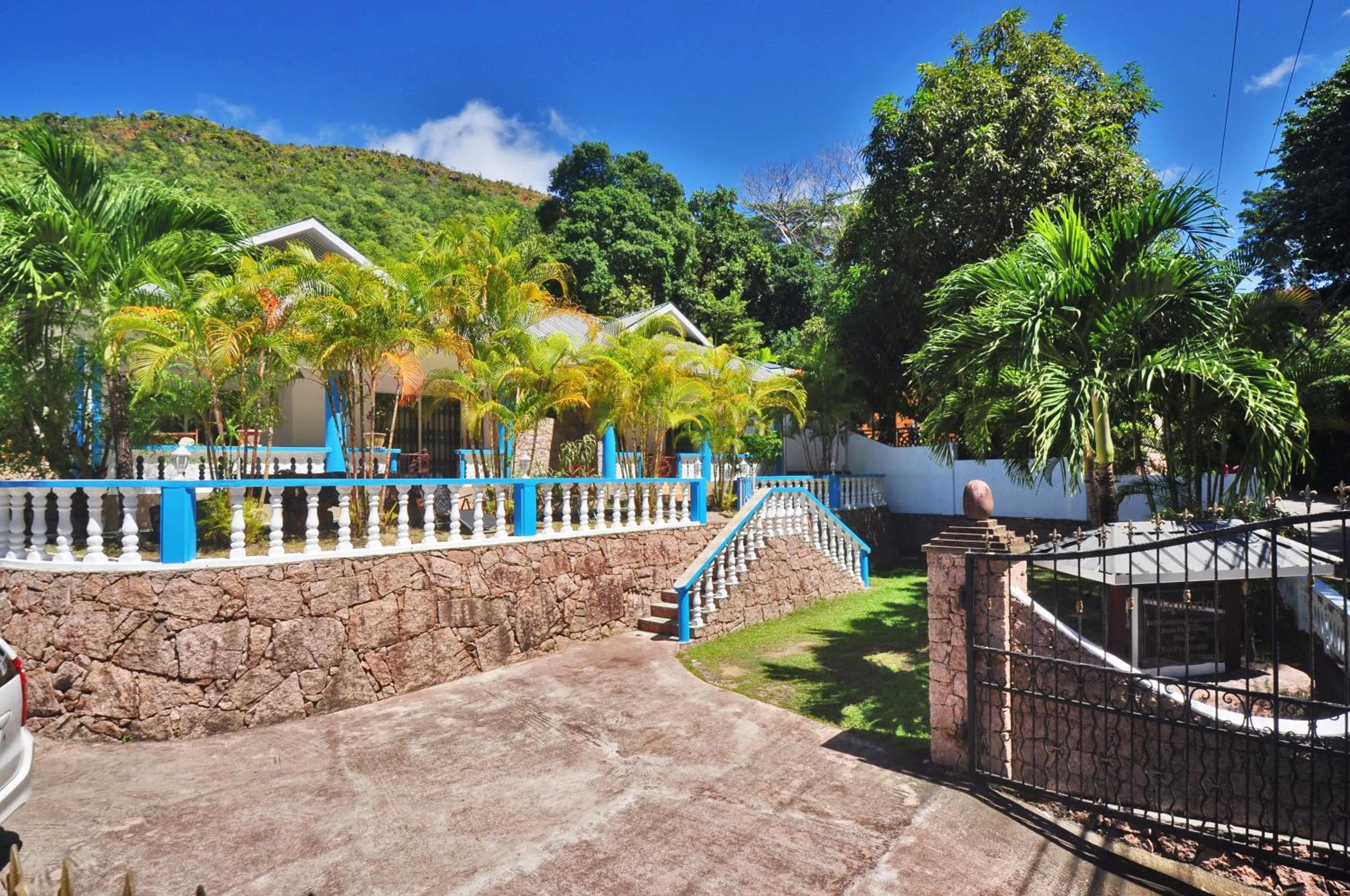 Facade/entrance in Acquario Guesthouse