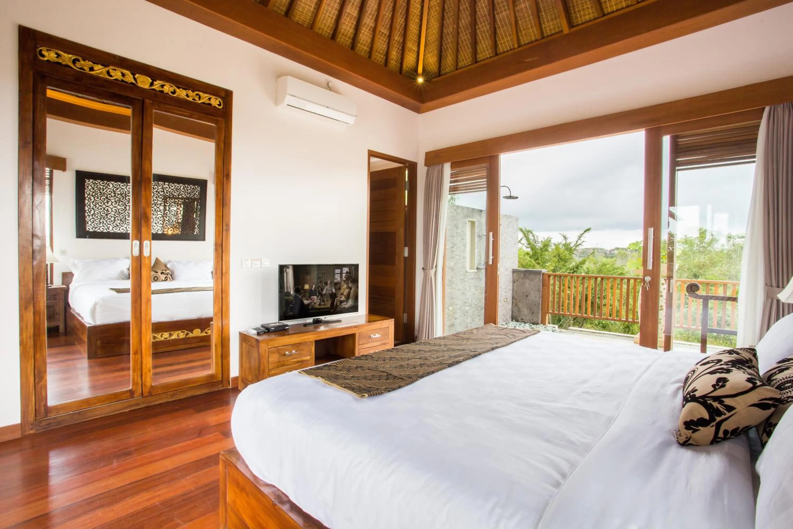 Day, Bed in Villa DK - Bali