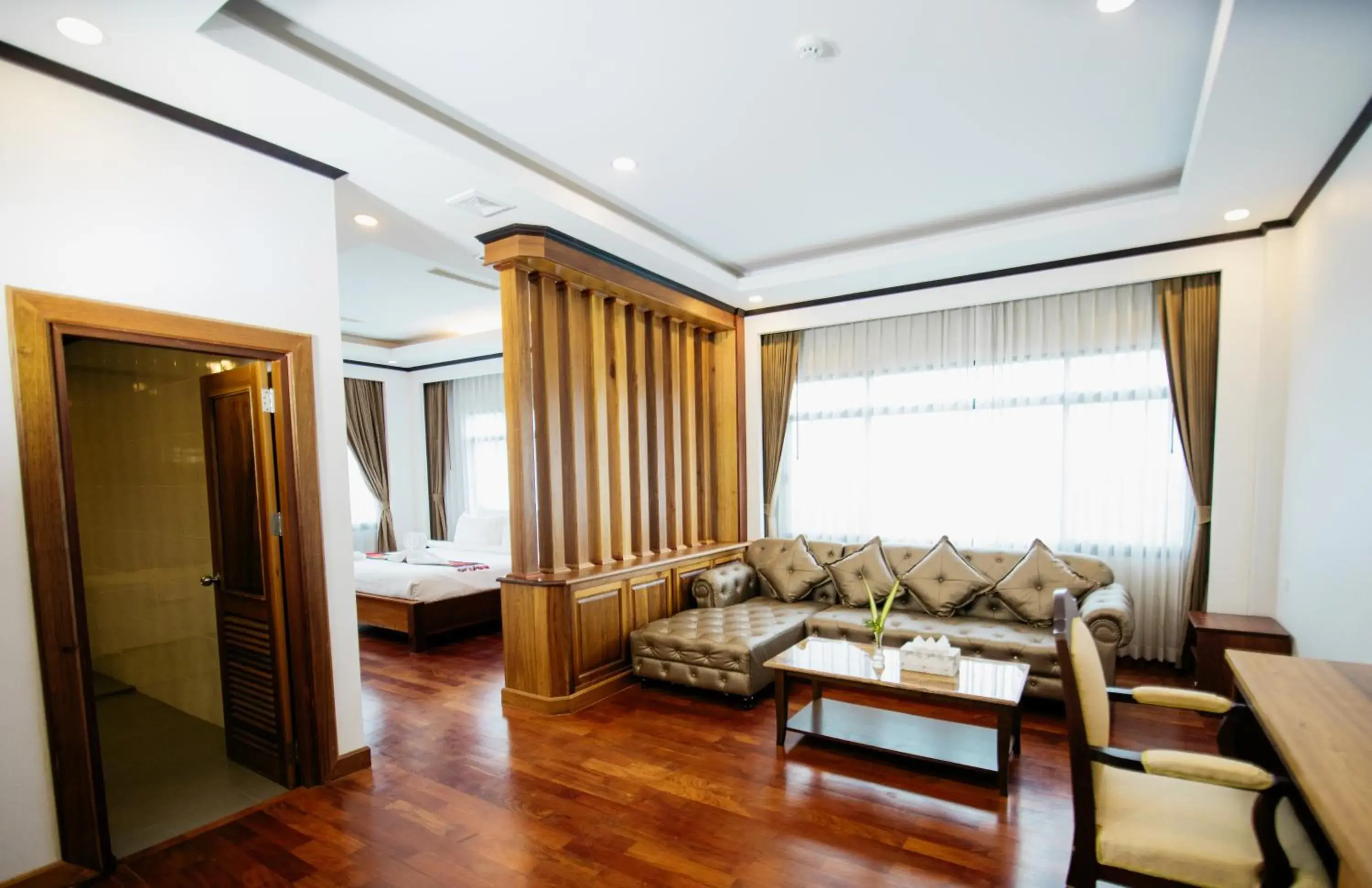 Living room in Sisombat Plaza Hotel Living room in Sisombat Plaza Hotel