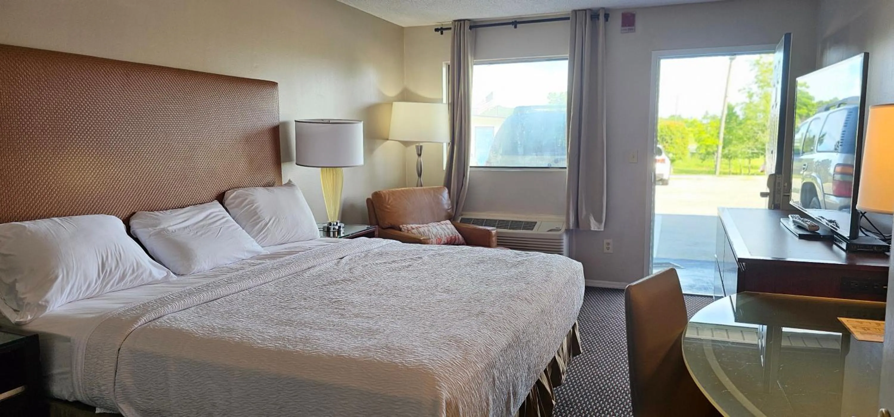 Sunrise Inn