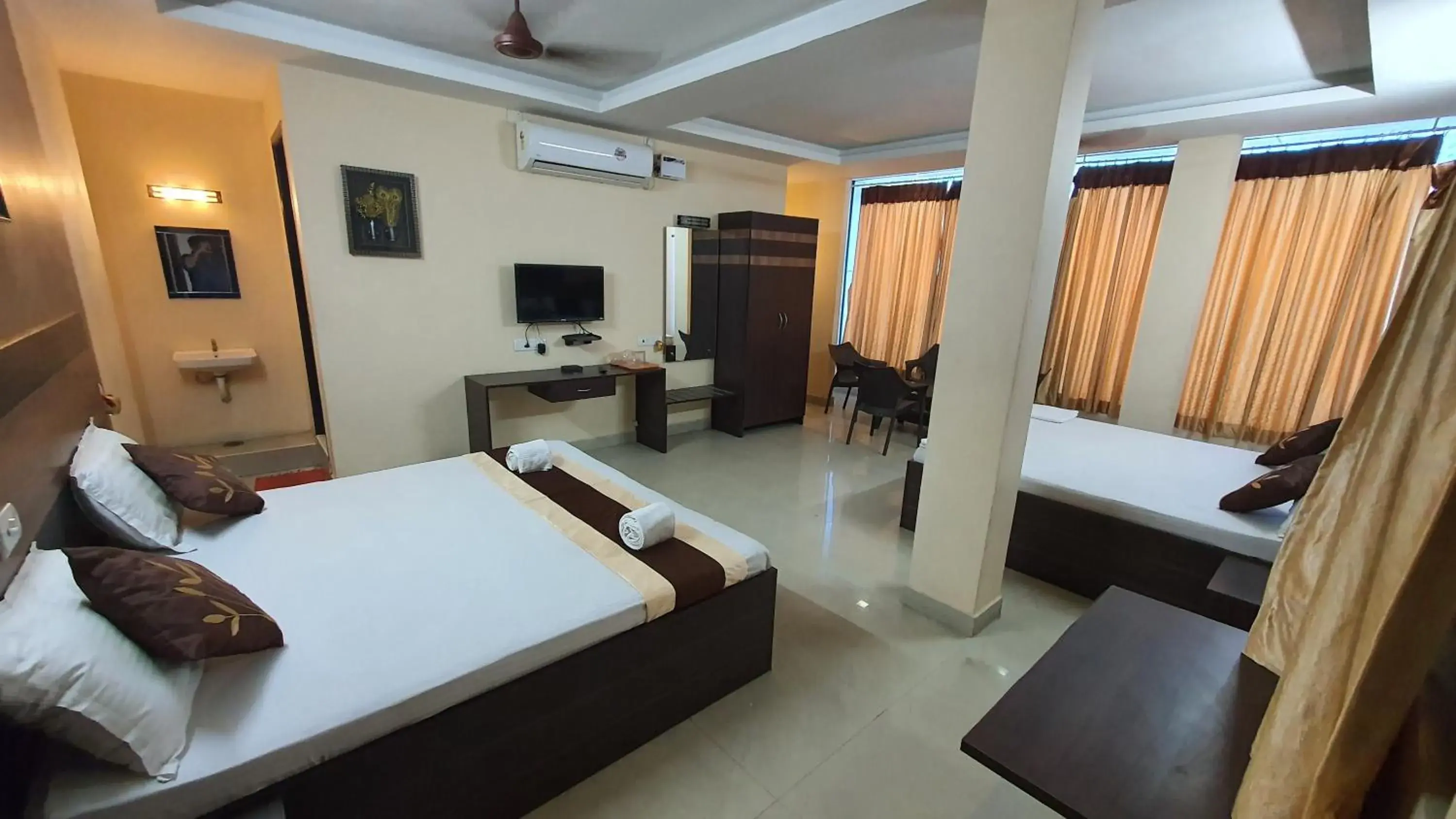 Photo of the whole room, Bed in S4 Residency Photo of the whole room, Bed in S4 Residency